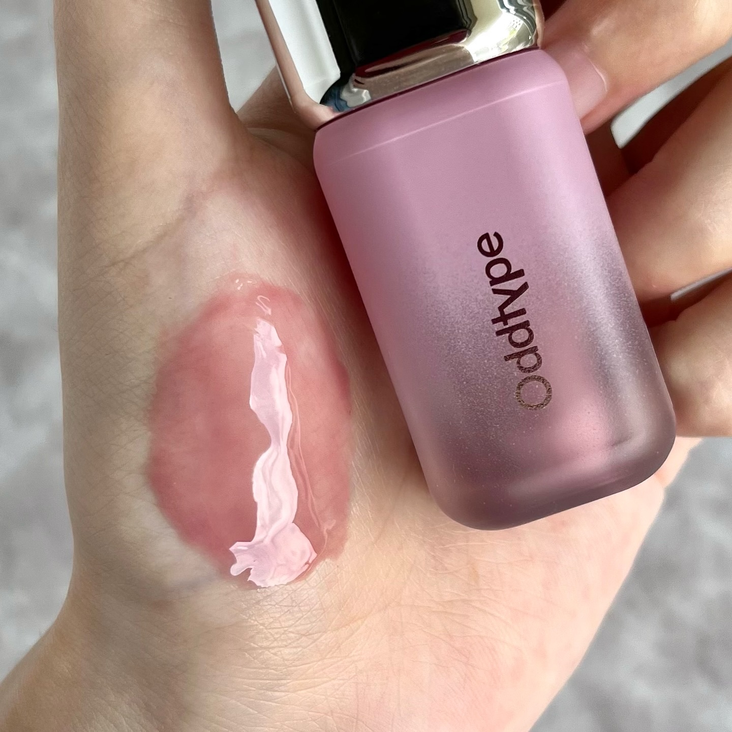 アンシーン バルーンティント 652 シースルー/Oddtype/リップティントを使ったクチコミ（3枚目）