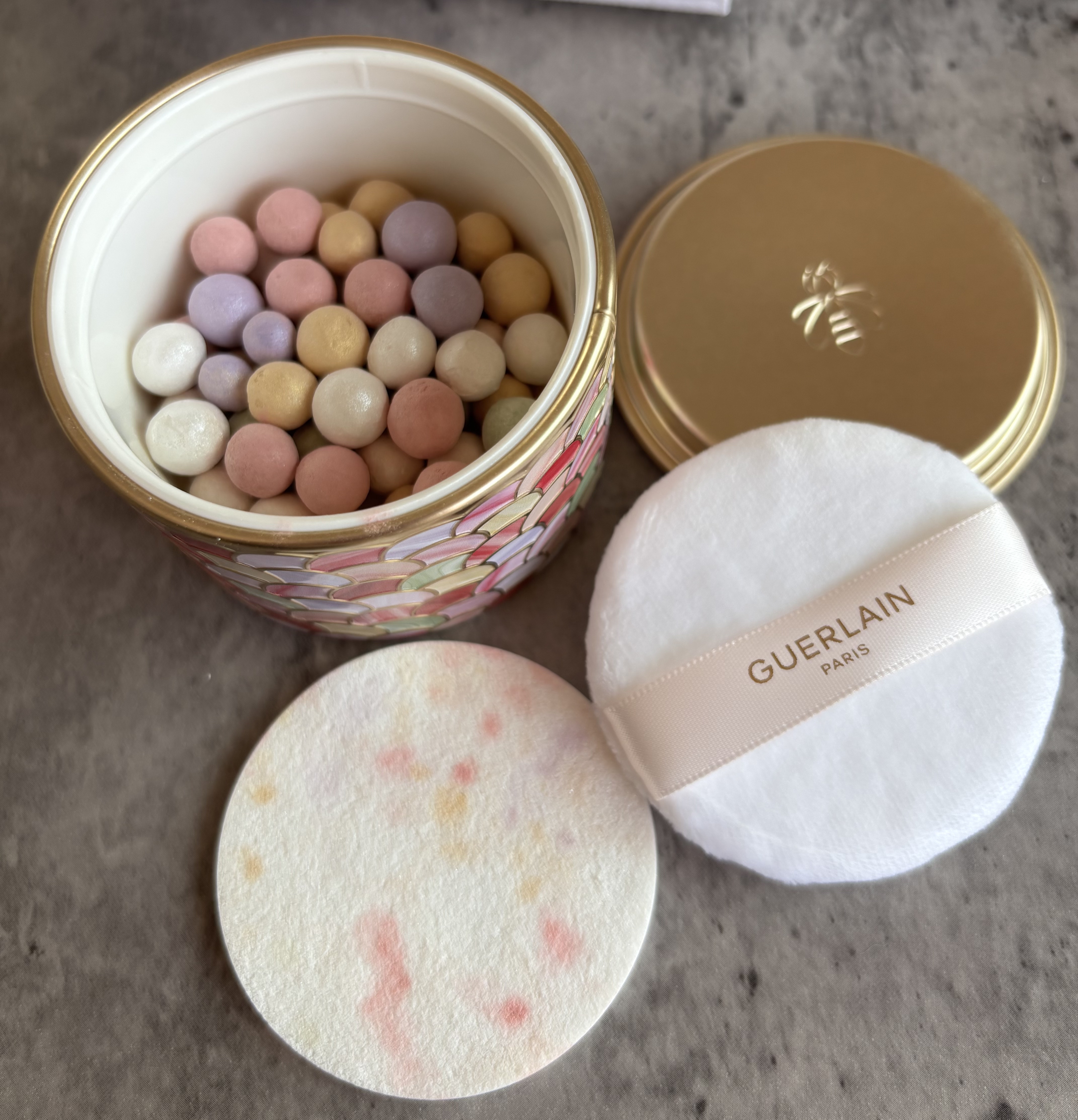 メテオリット ビーユ/GUERLAIN/フェイスパウダーを使ったクチコミ（1枚目）