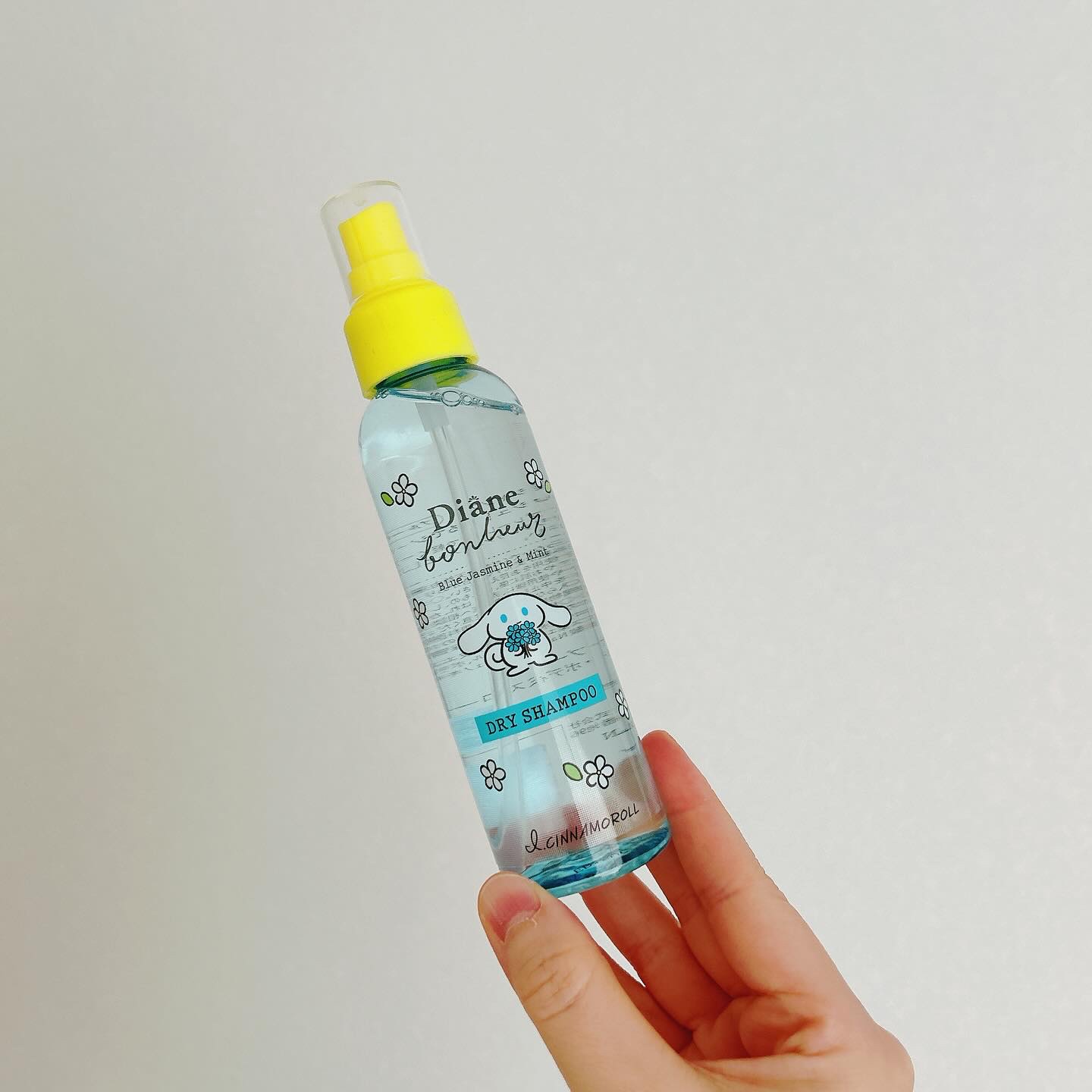 ダイアンボヌール ドライシャンプー ブルージャスミン＆ミント I.CINNAMOROLLデザイン（120mL）/ダイアン/ドライシャンプーを使ったクチコミ（2枚目）