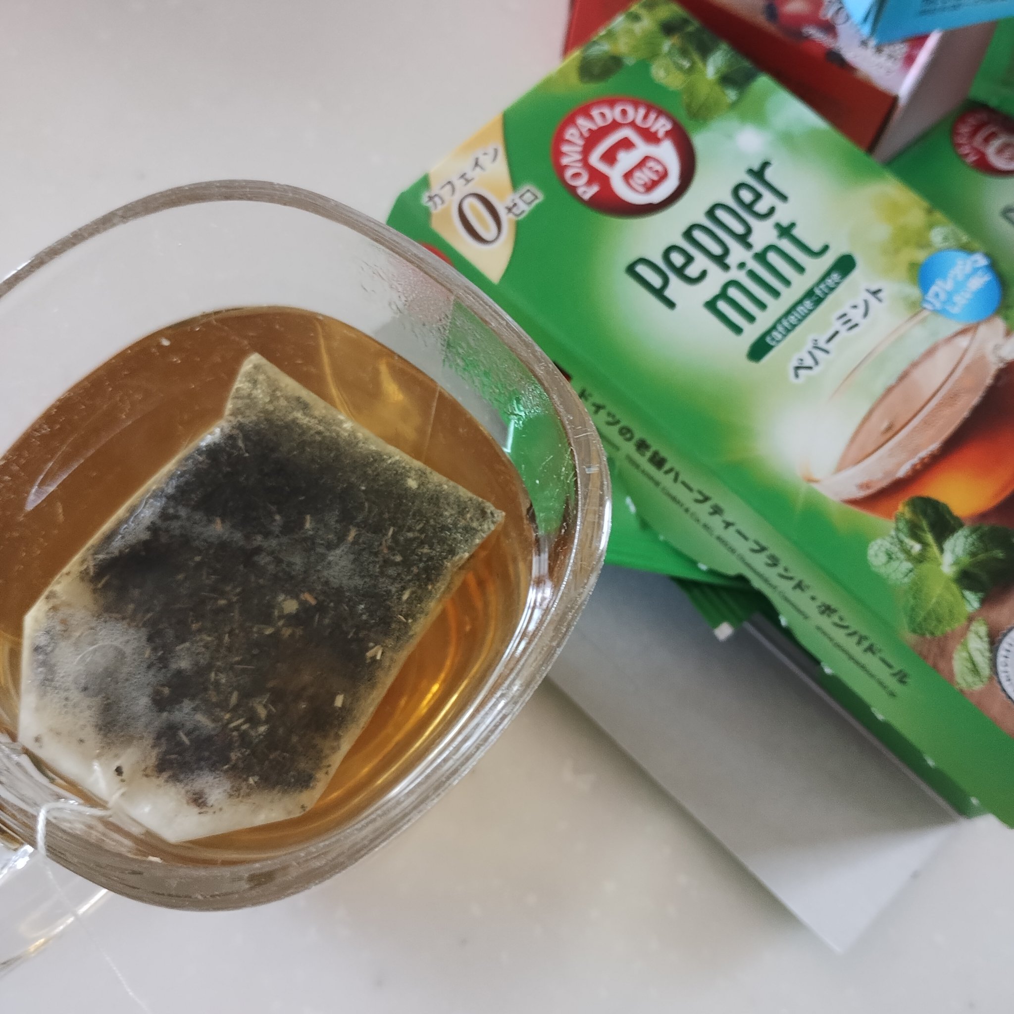 ローズヒップ＆ハイビスカス/ポンパドール/ドリンクを使ったクチコミ（2枚目）