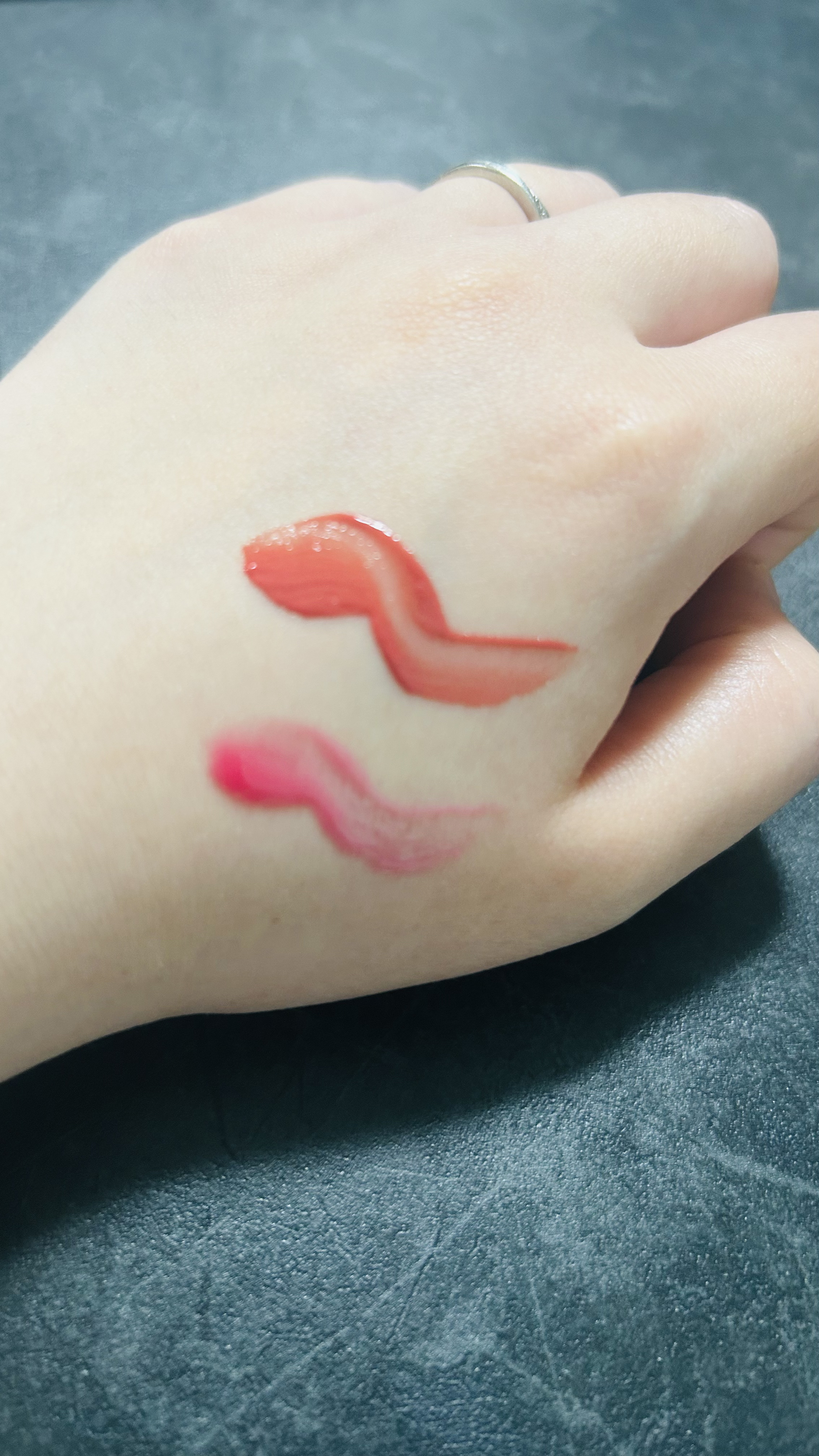 フィー 3Dボリューミンググロス/fwee/リップグロスを使ったクチコミ（2枚目）