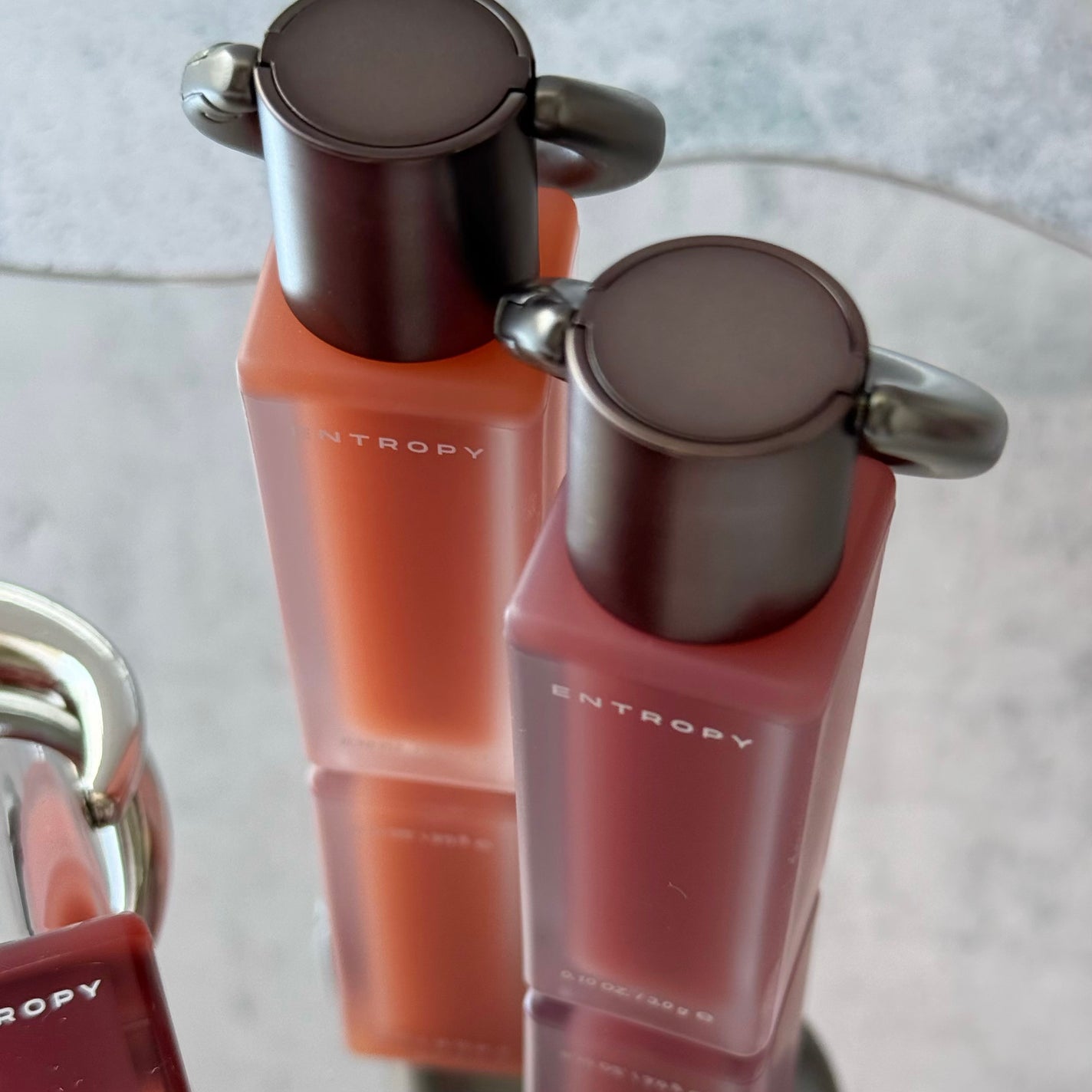 エントロピー チャームティント ベースブラリー/ENTROPY/リップティントを使ったクチコミ(4枚目)