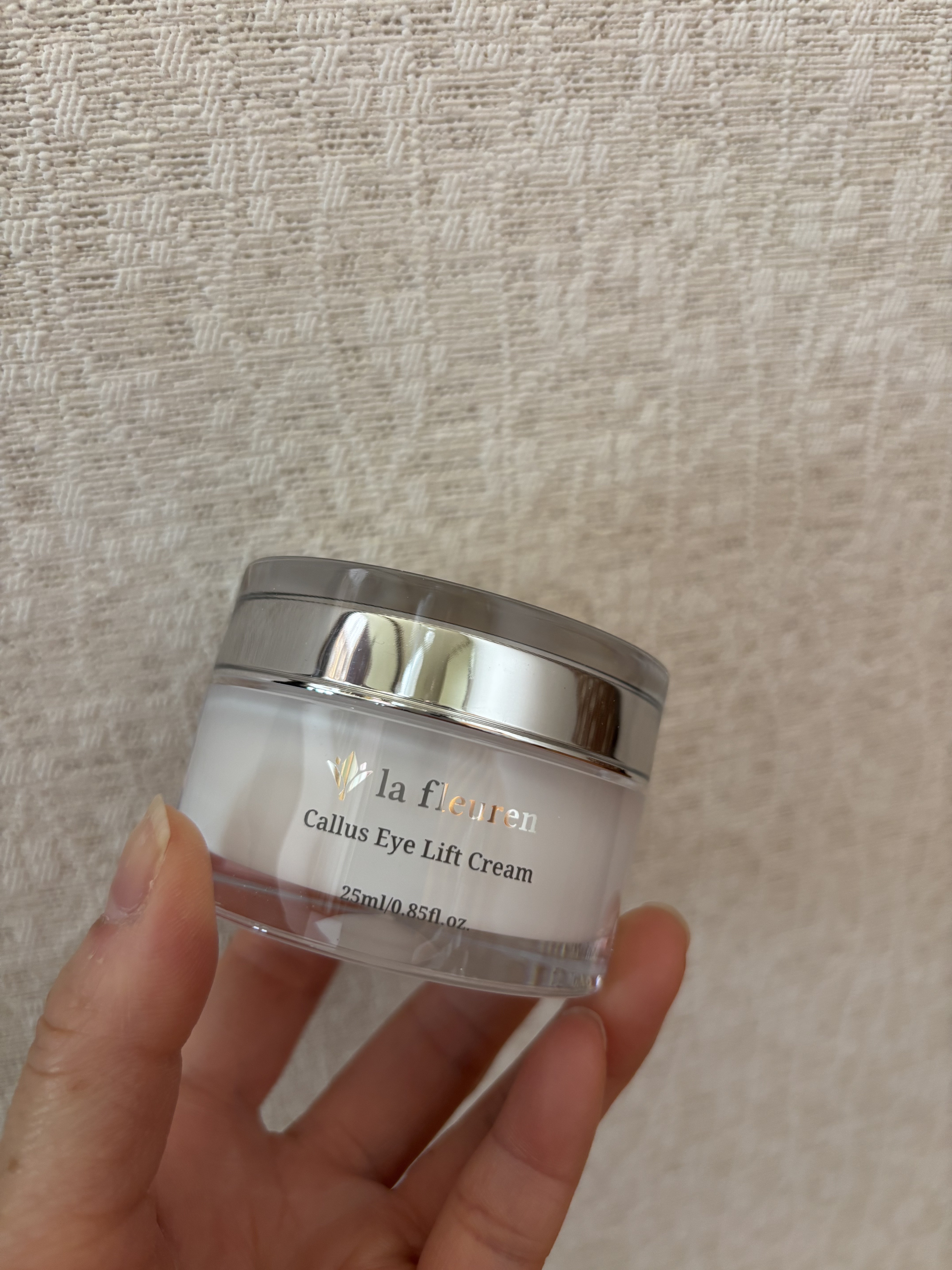 カルス弾力アイクリーム/la fleuren/アイケア・アイクリームを使ったクチコミ（1枚目）