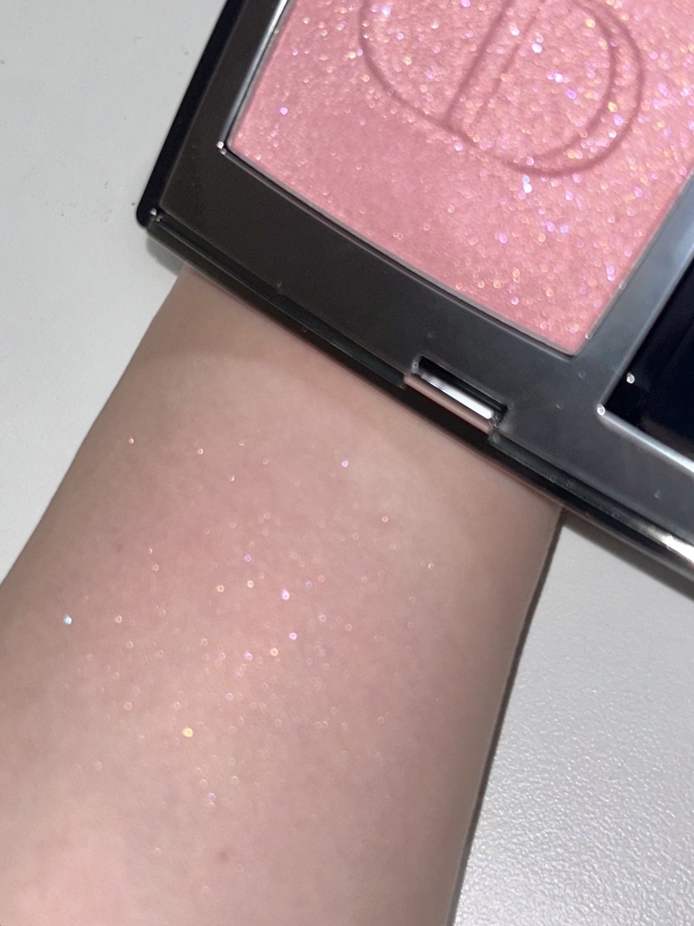 ディオール スキンルージュブラッシュ 212 チュチュホログラフィック Dior ディオールスキン ルージュブラッシュ 212 チュチュホロ