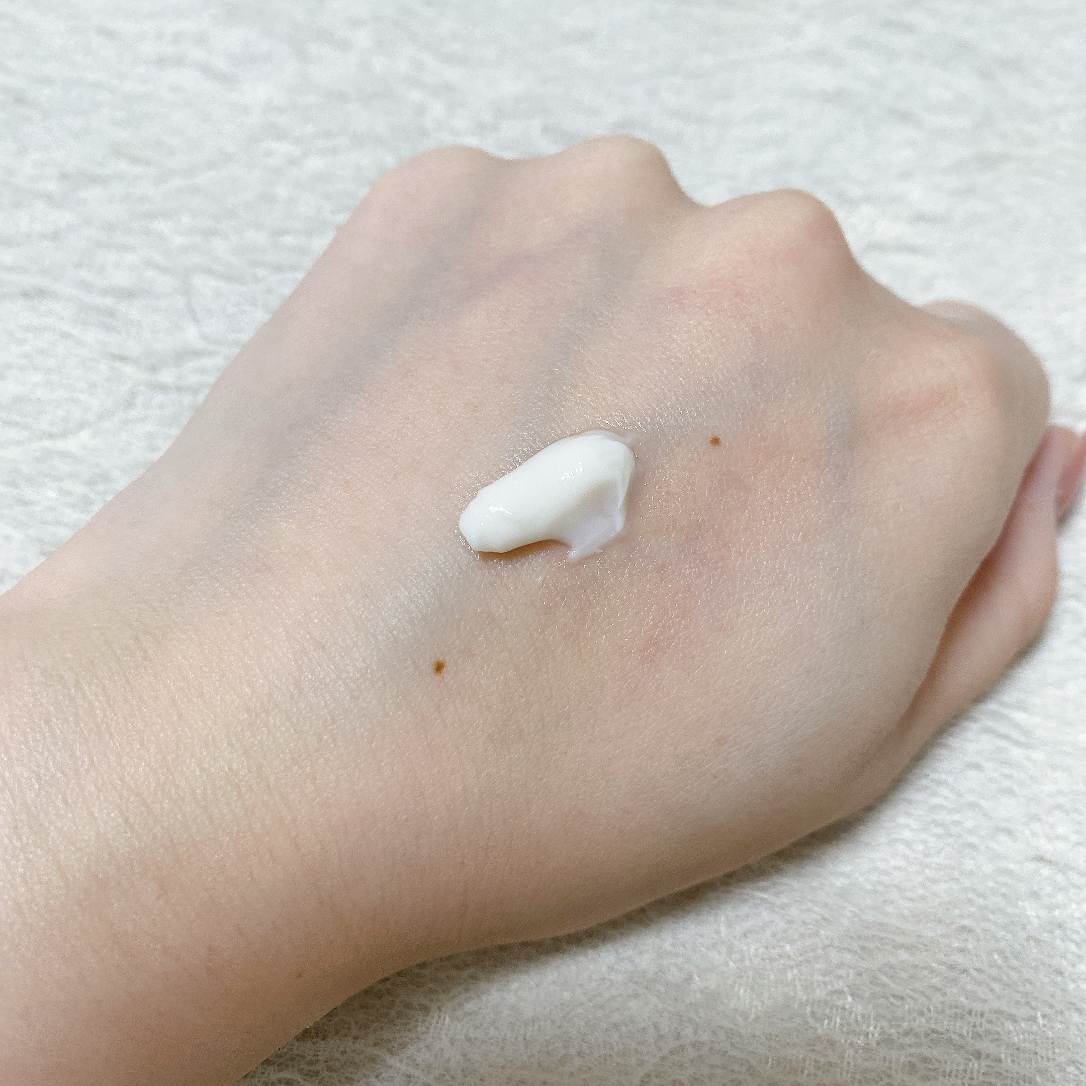 薬用足指さらさらクリーム/デオナチュレ/デオドラント・制汗剤を使ったクチコミ（2枚目）