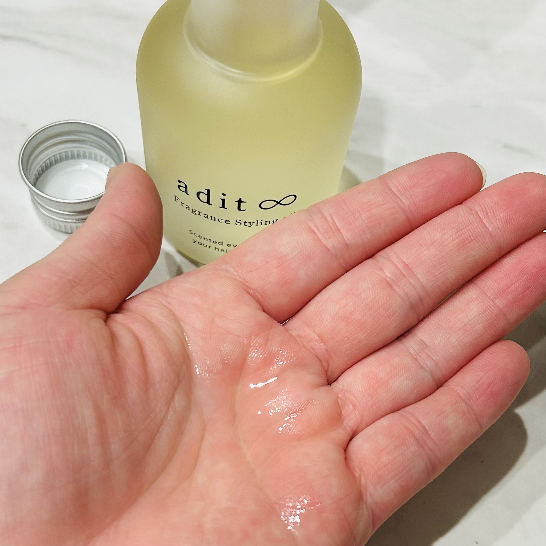 フレグランス スタイリングオイル/adit∞/ヘアオイルを使ったクチコミ（2枚目）