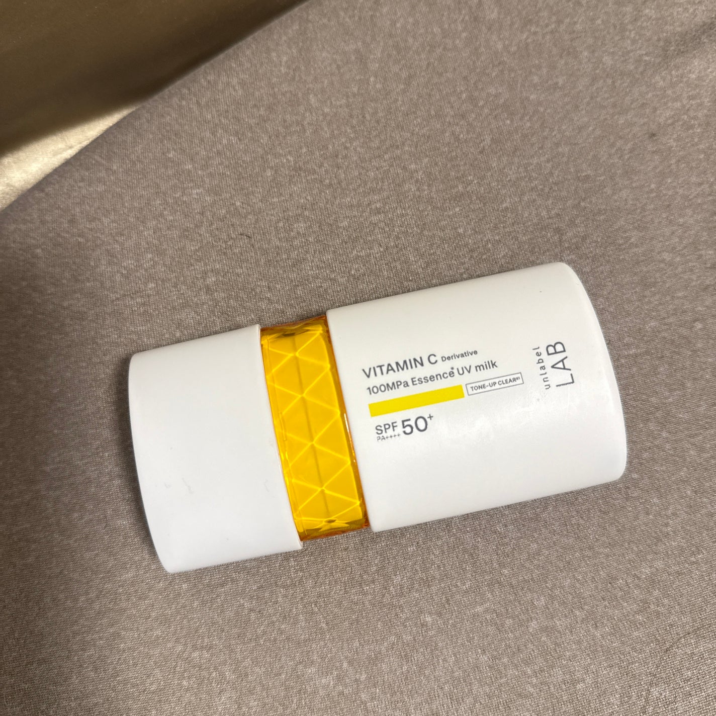 Vトーンアップ UVミルク/unlabel/日焼け止めミルクを使ったクチコミ(1枚目)