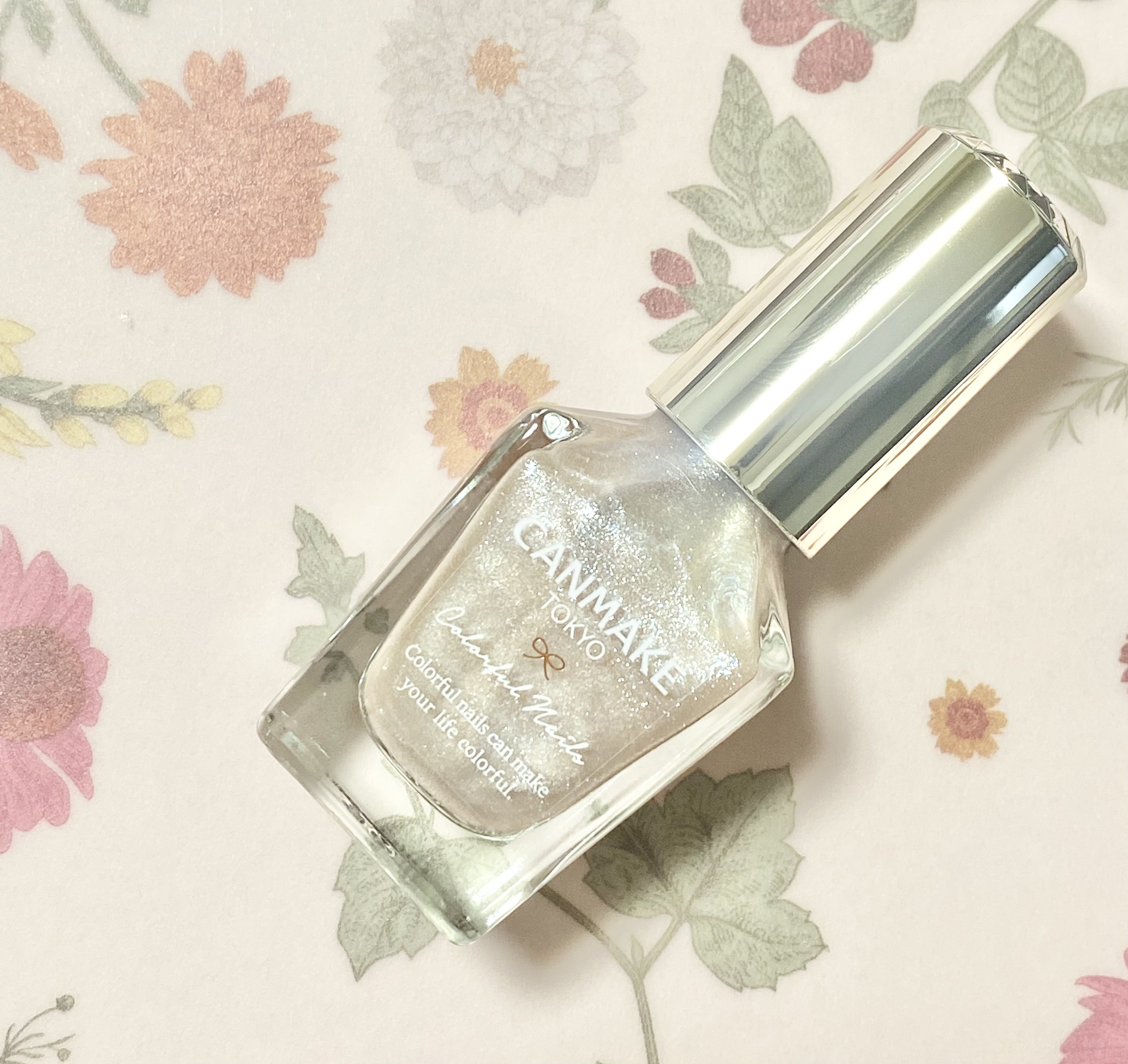 カラフルネイルズ N115 シェルフロート/キャンメイク/マニキュアを使ったクチコミ（1枚目）