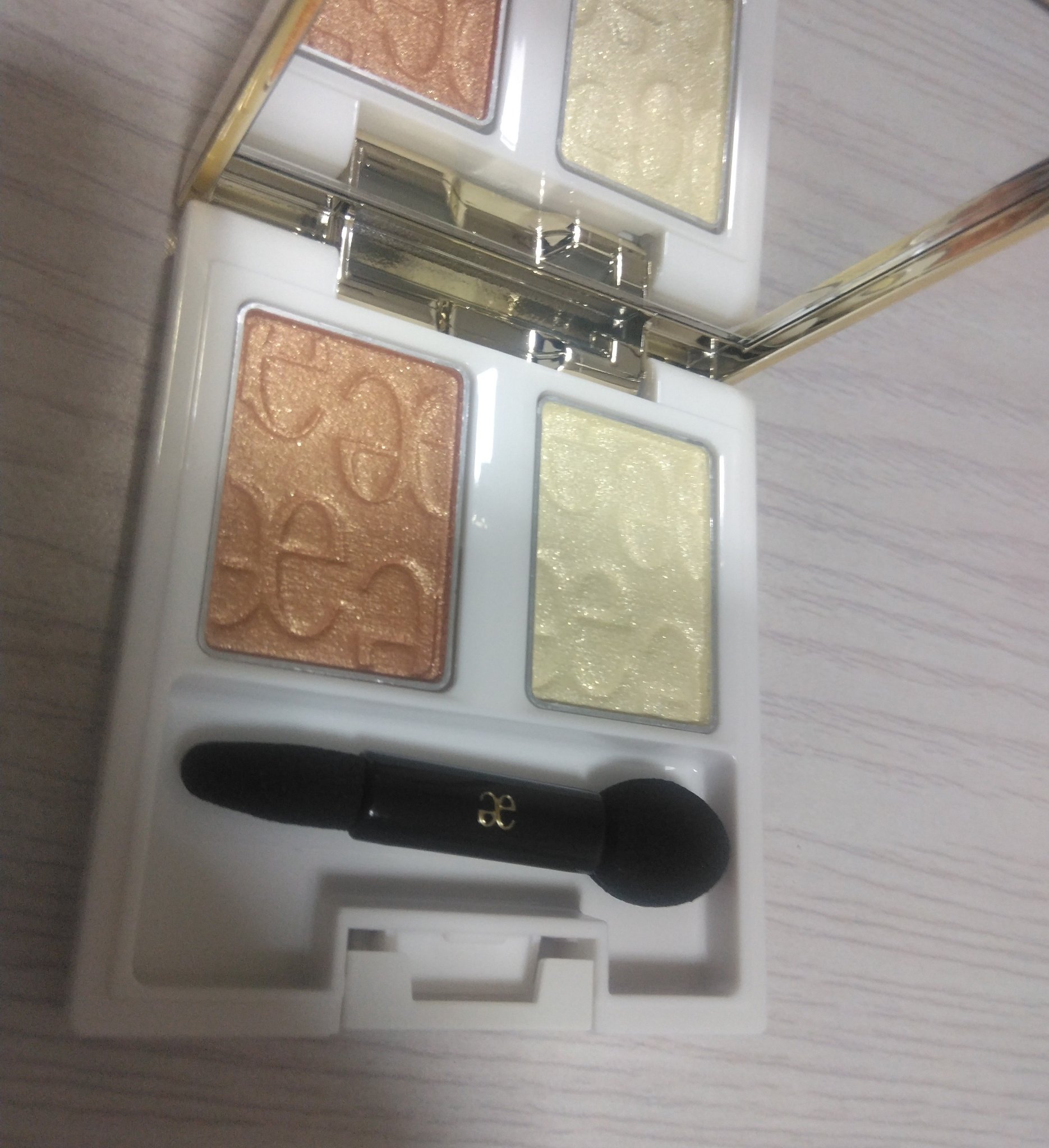 エレガンス アルモニーアイズ/Elégance/アイシャドウパレットを使ったクチコミ（2枚目）