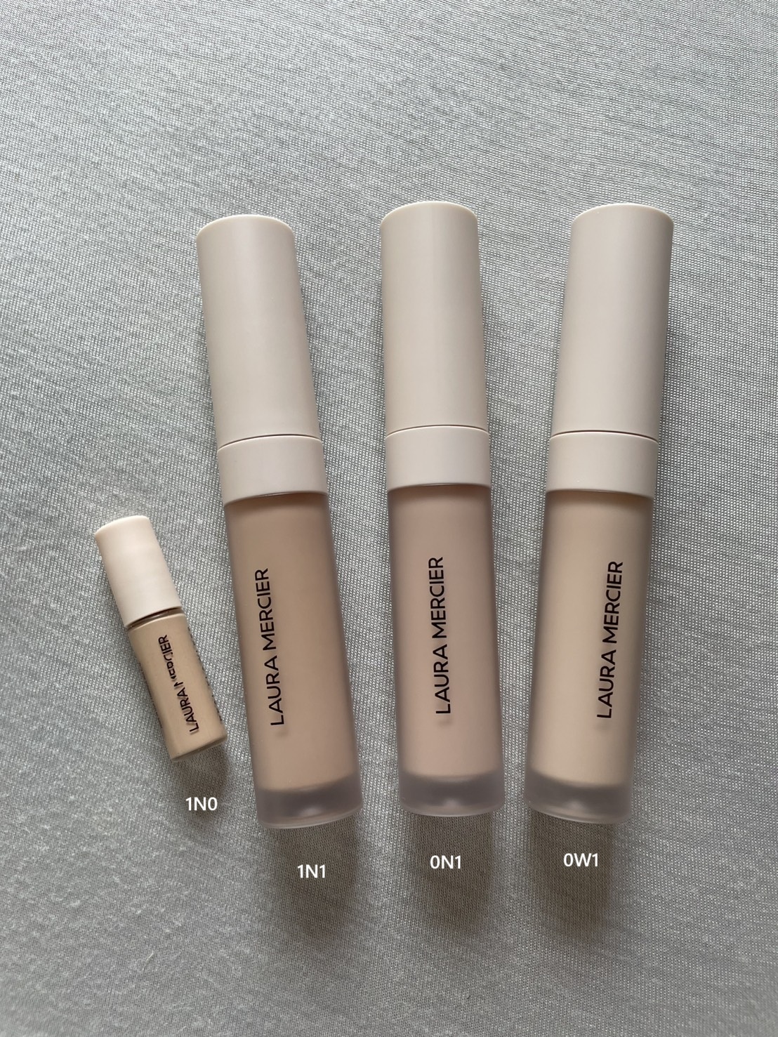 リアル フローレス ウェイトレス パーフェクティング コンシーラー/ローラ メルシエ/リキッドコンシーラーを使ったクチコミ（2枚目）