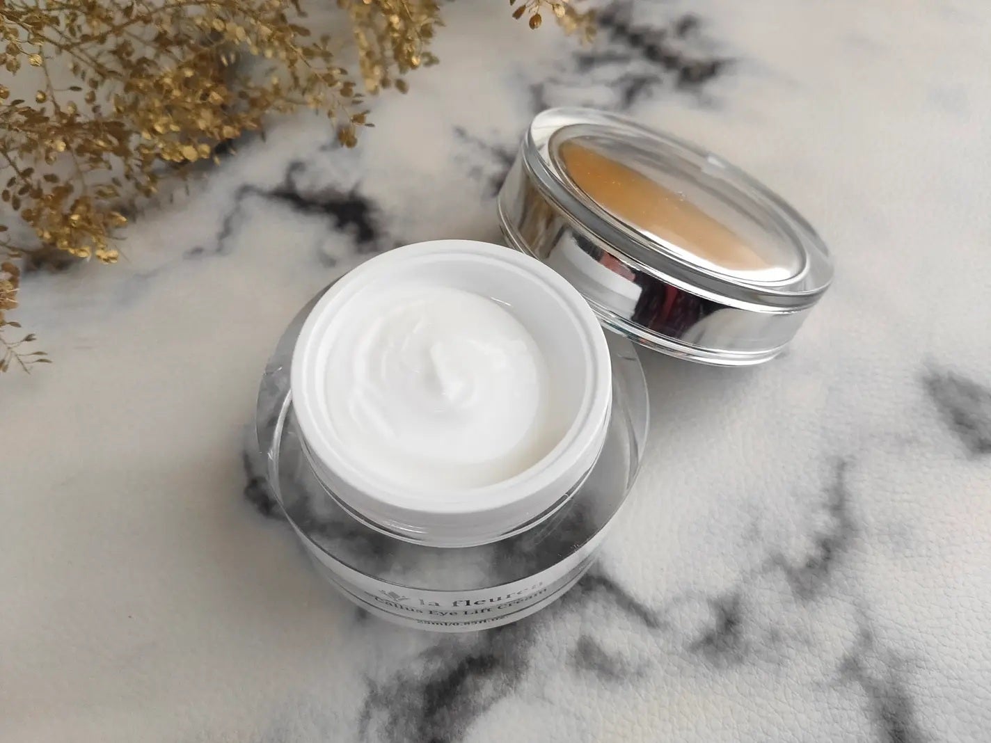 カルス弾力アイクリーム/la fleuren/アイケア・アイクリームを使ったクチコミ(2枚目)