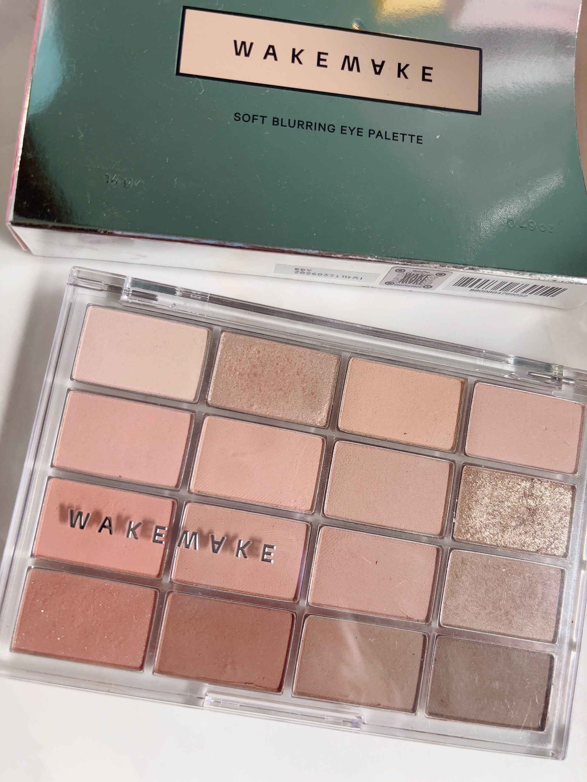 ソフトブラーリングアイパレット/wakemake/アイシャドウパレットを使ったクチコミ（2枚目）