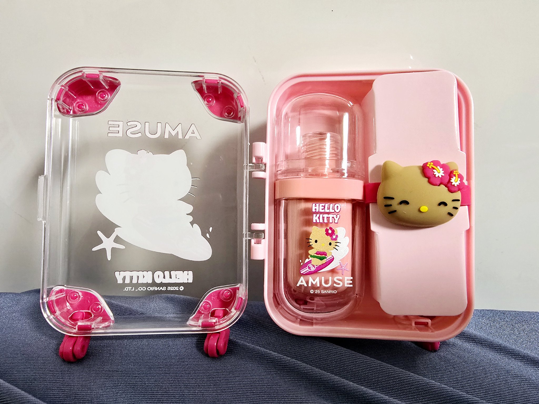AMUSE クイックメイクアップミニラゲージ [TANNING HELLO KITTY EDITION]/AMUSE/メイクアップキットを使ったクチコミ（2枚目）