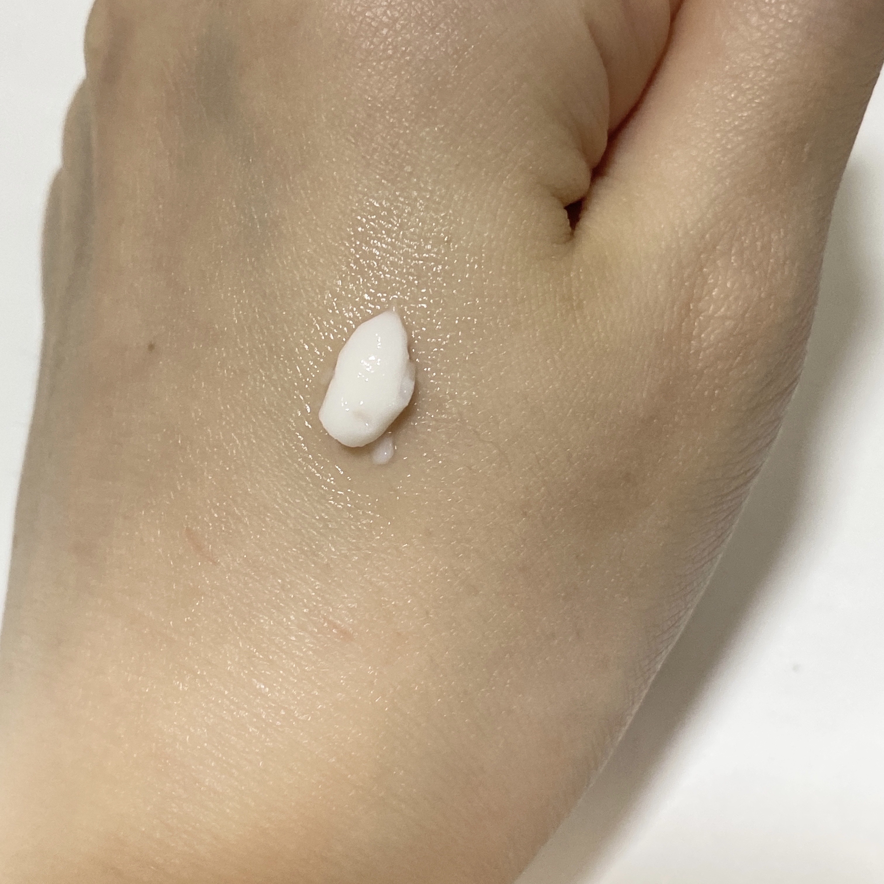 薬用さらさらデオドラントパウダー/デオナチュレ/デオドラント・制汗剤を使ったクチコミ（3枚目）