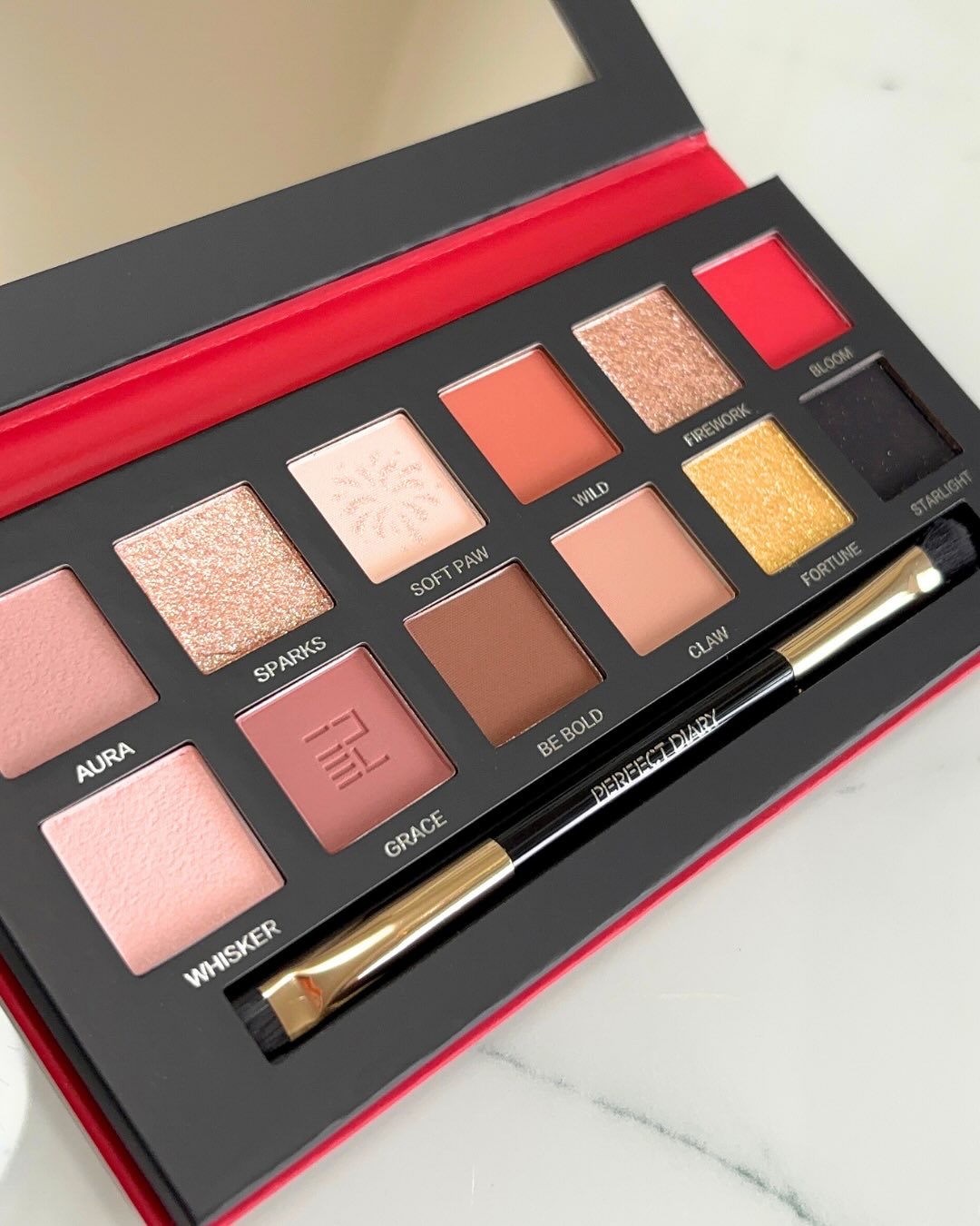 エクスプローラ12色 動物アイシャドウパレット/PERFECT DIARY/アイシャドウパレットを使ったクチコミ（2枚目）