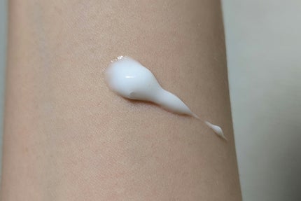 アクア アレゴリア ハンドクリーム ローザ ロッサ/GUERLAIN/ハンドクリームを使ったクチコミ(3枚目)