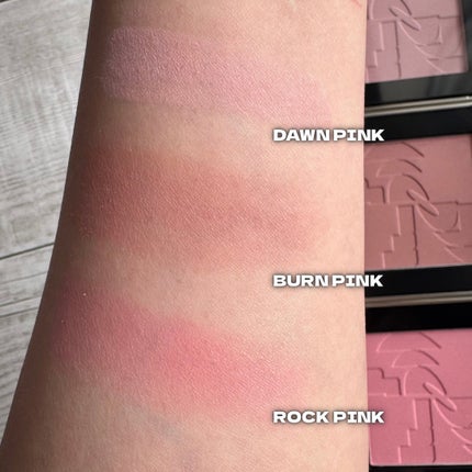 オールオーバーフェイスブラッシュ/TWO SLASH FOUR/パウダーチークを使ったクチコミ(3枚目)