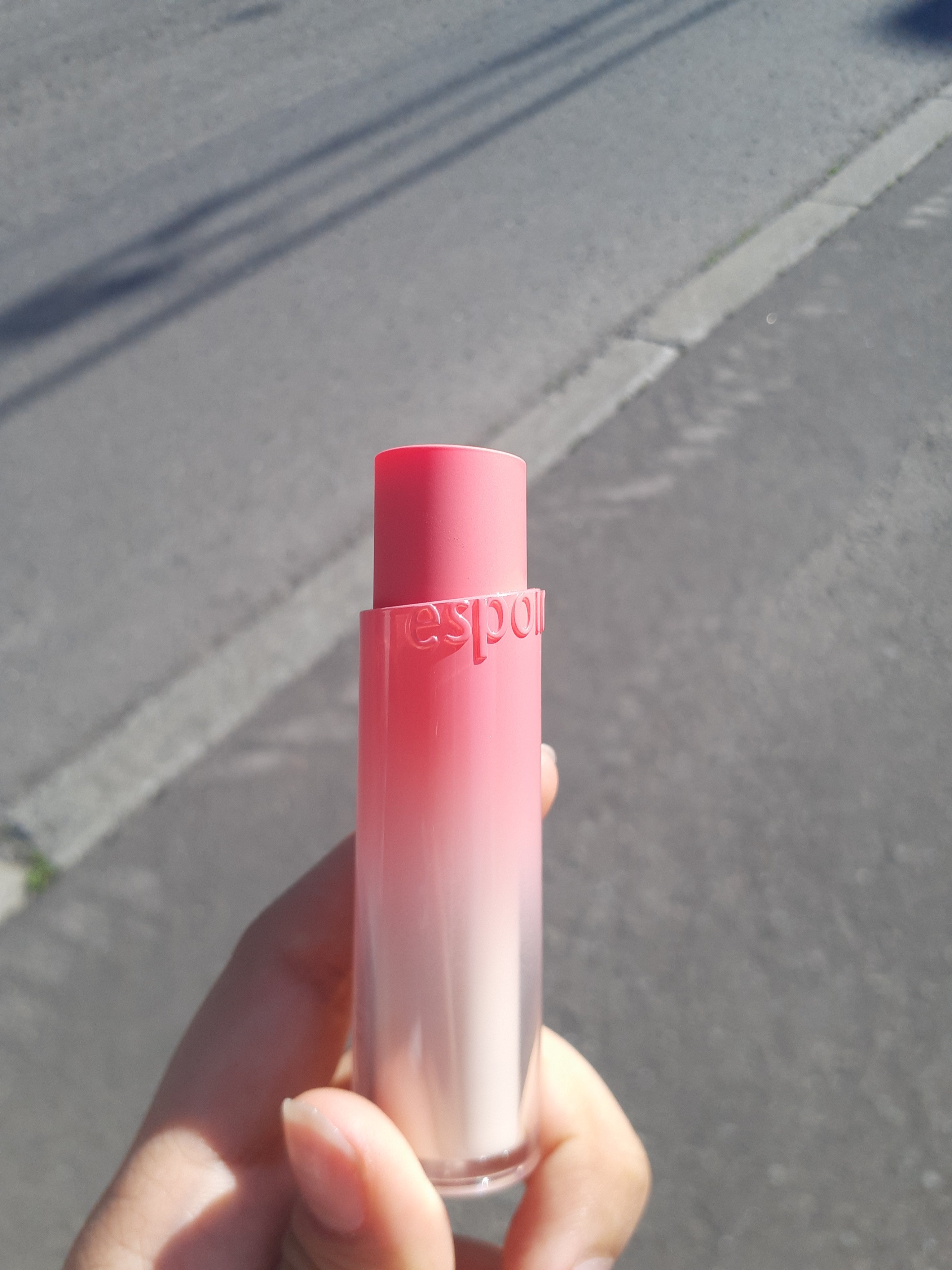 ノーウェアリップスティック バーミンググロー/espoir/口紅を使ったクチコミ（2枚目）