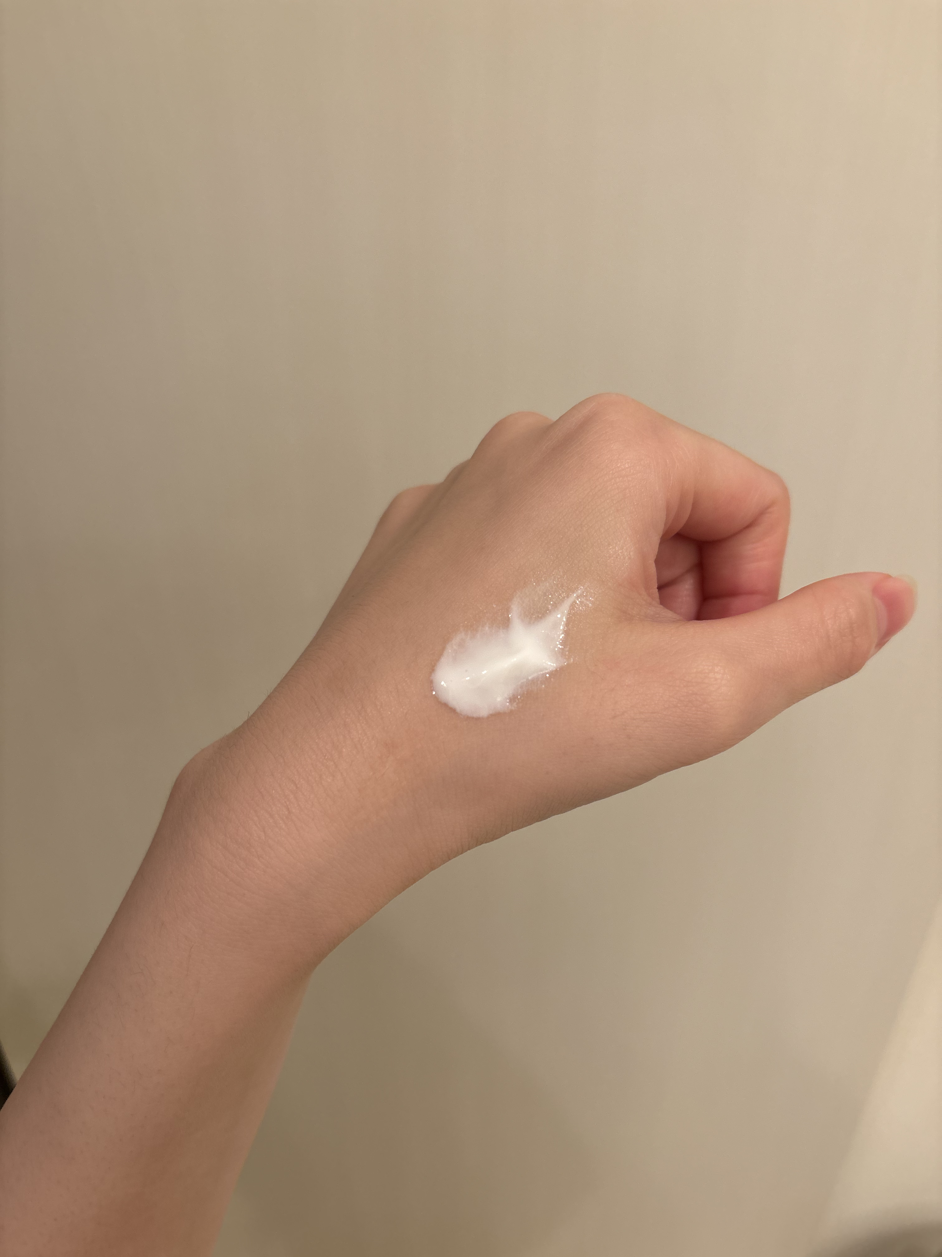 アンブリオリス モイスチャークリーム/アンブリオリス/フェイスクリームを使ったクチコミ（2枚目）