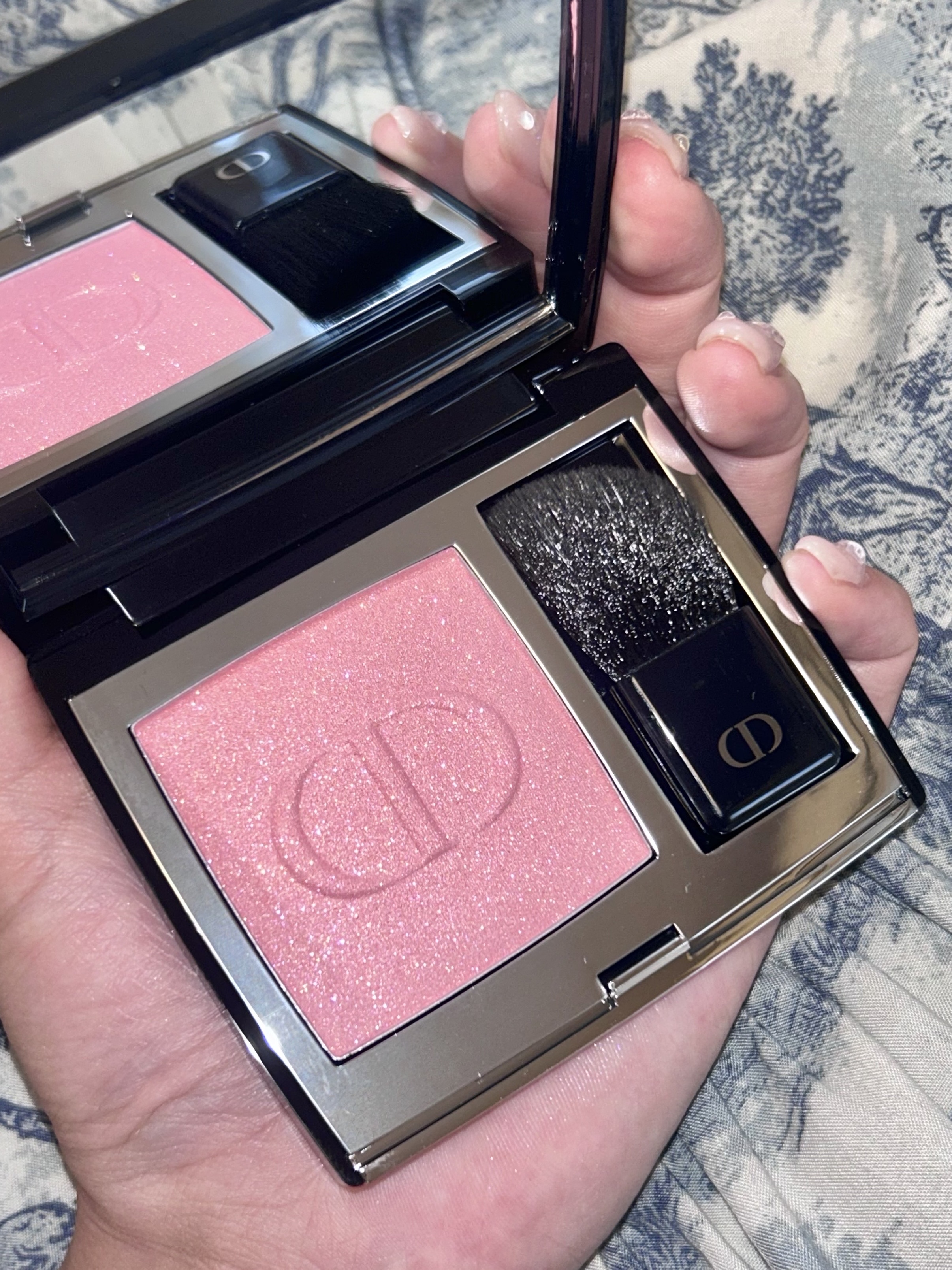 ディオールスキン ルージュ ブラッシュ/Dior/パウダーチークを使ったクチコミ（2枚目）