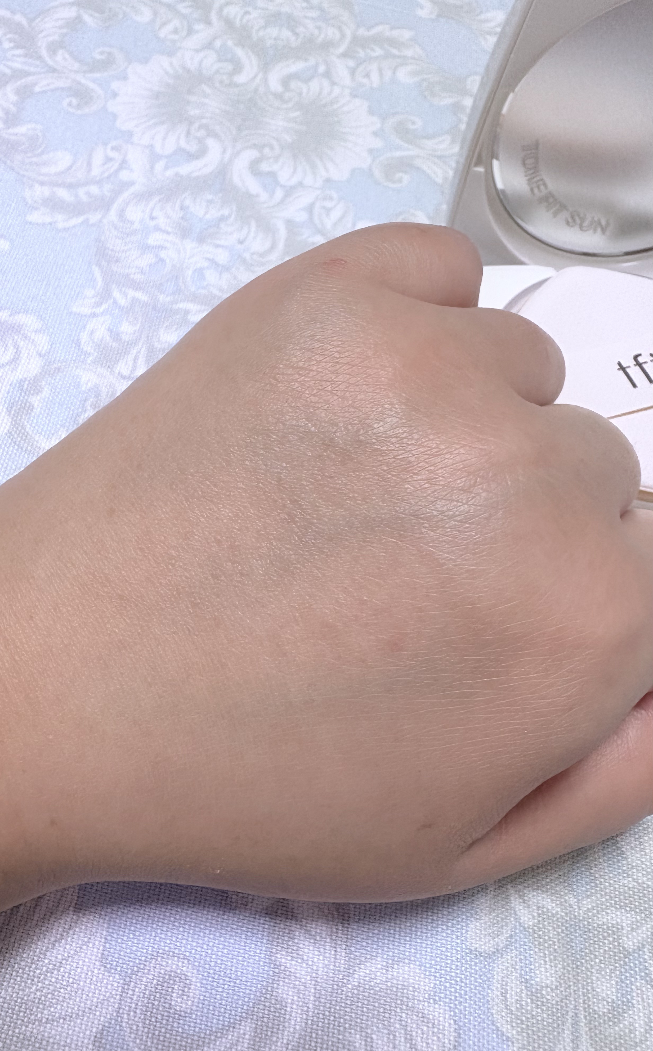 ベースフィットトーンアップサンクッション/TFIT/クッションファンデーションを使ったクチコミ（3枚目）