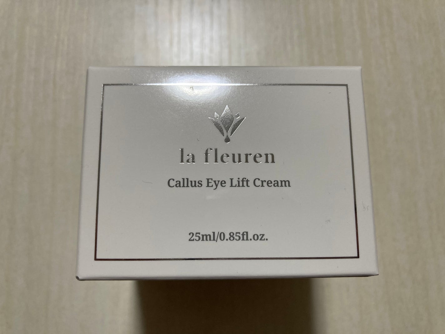 カルス弾力アイクリーム/la fleuren/アイケア・アイクリームを使ったクチコミ(1枚目)