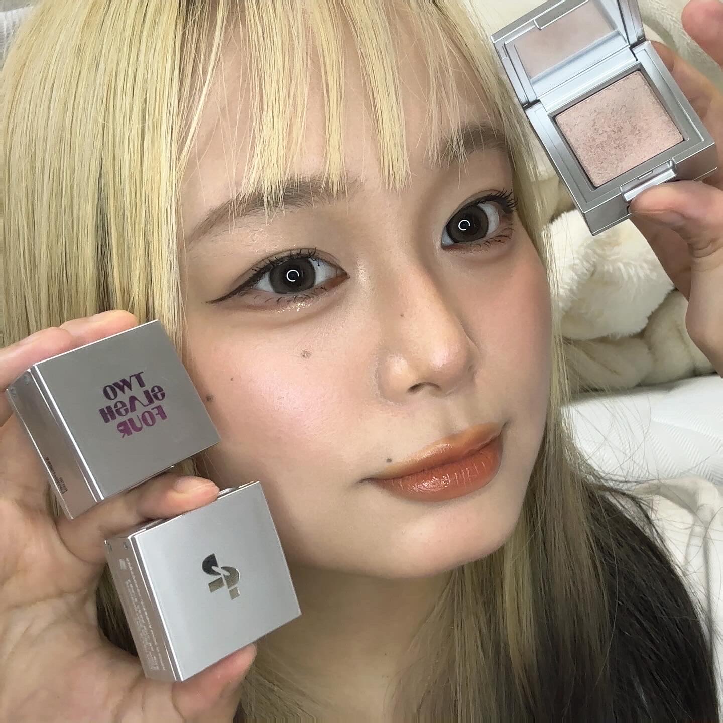 ストロビングフェイスキューブ/TWO SLASH FOUR/ハイライトを使ったクチコミ（1枚目）