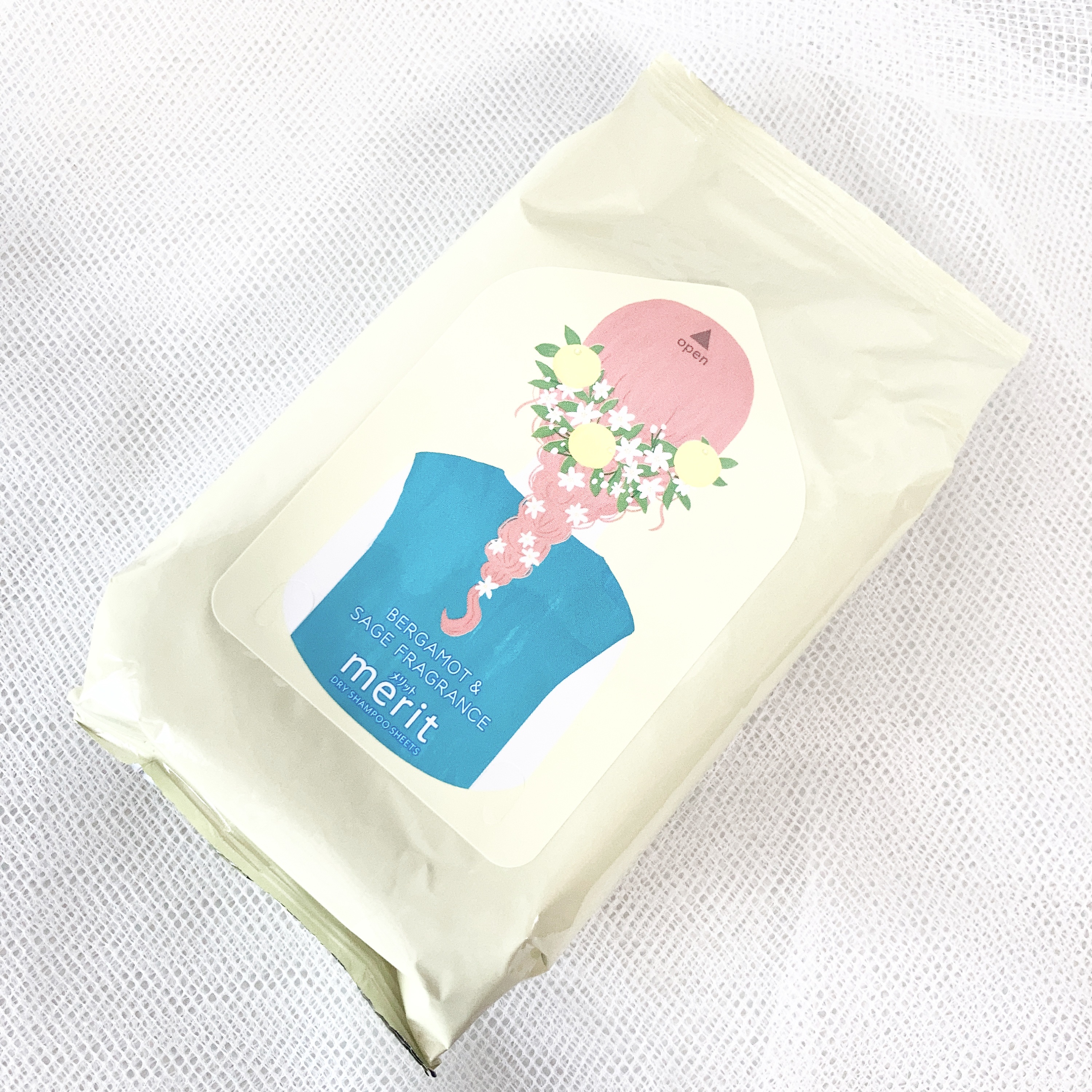 メリット　ドライシャンプーシート　さらっと髪まとまるタイプ 爽やかなベルガモット＆セージの香り/メリット/ドライシャンプーを使ったクチコミ（2枚目）