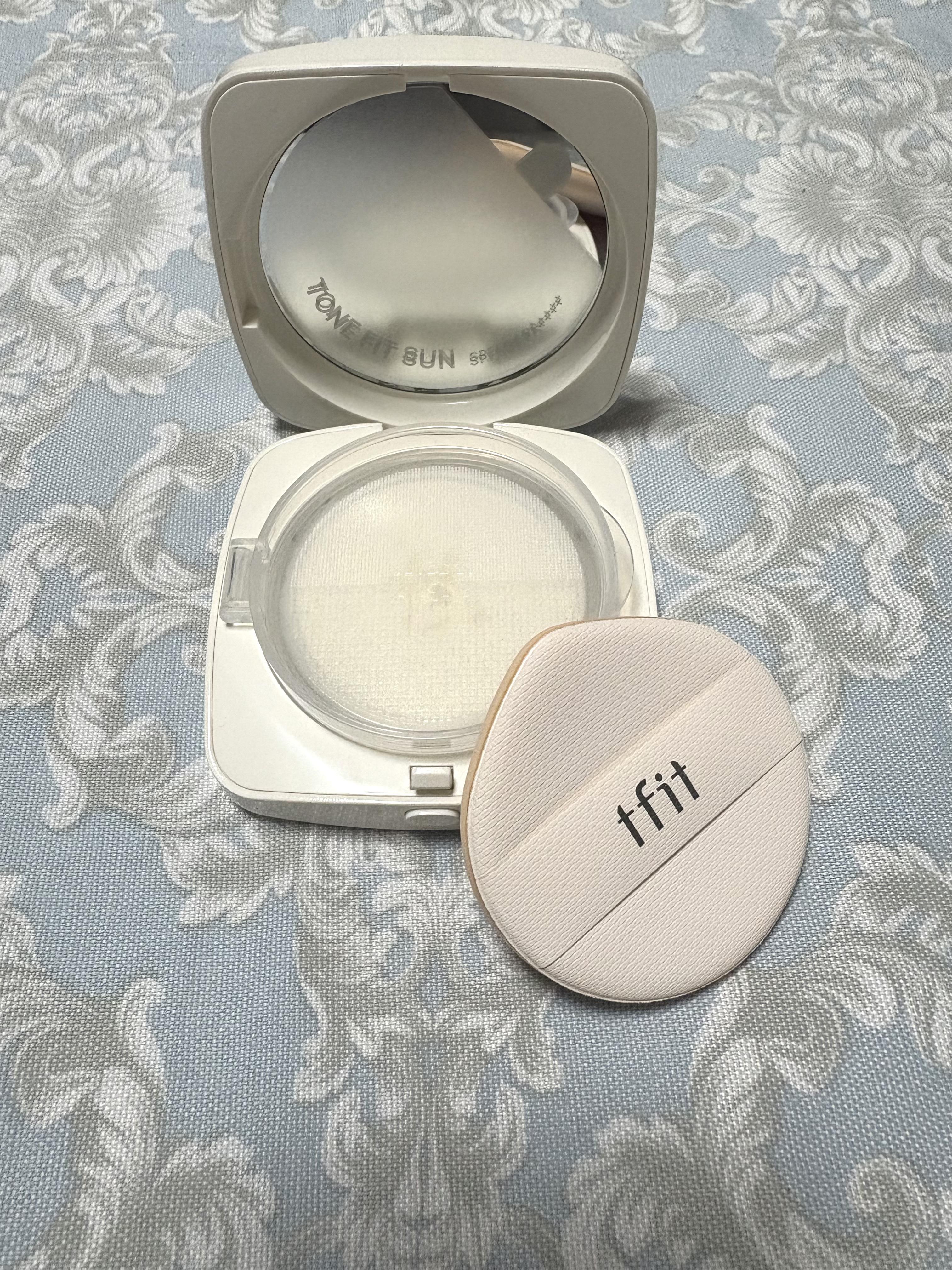 ベースフィットトーンアップサンクッション/TFIT/クッションファンデーションを使ったクチコミ（2枚目）