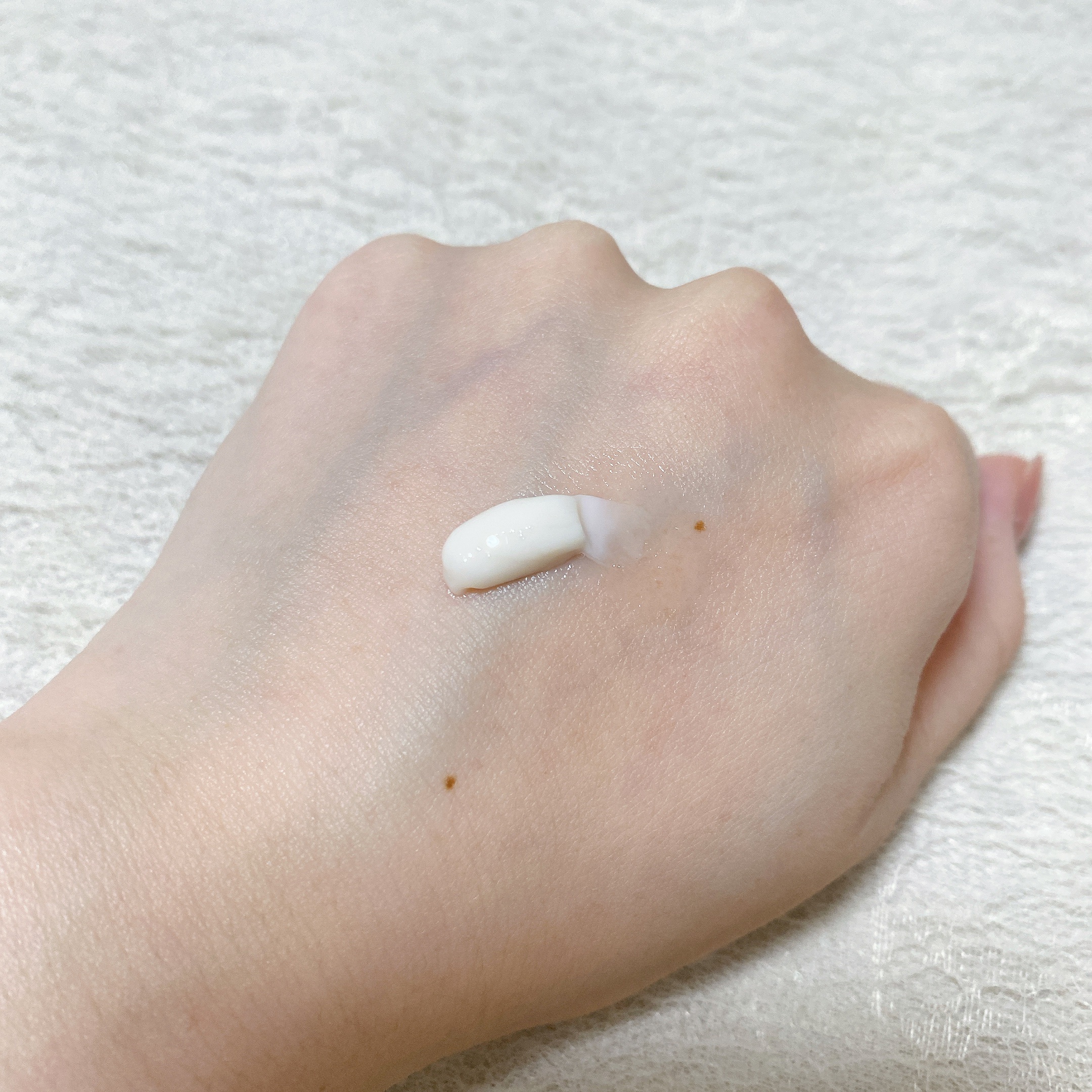 薬用さらさらクリーム/デオナチュレ/デオドラント・制汗剤を使ったクチコミ（2枚目）