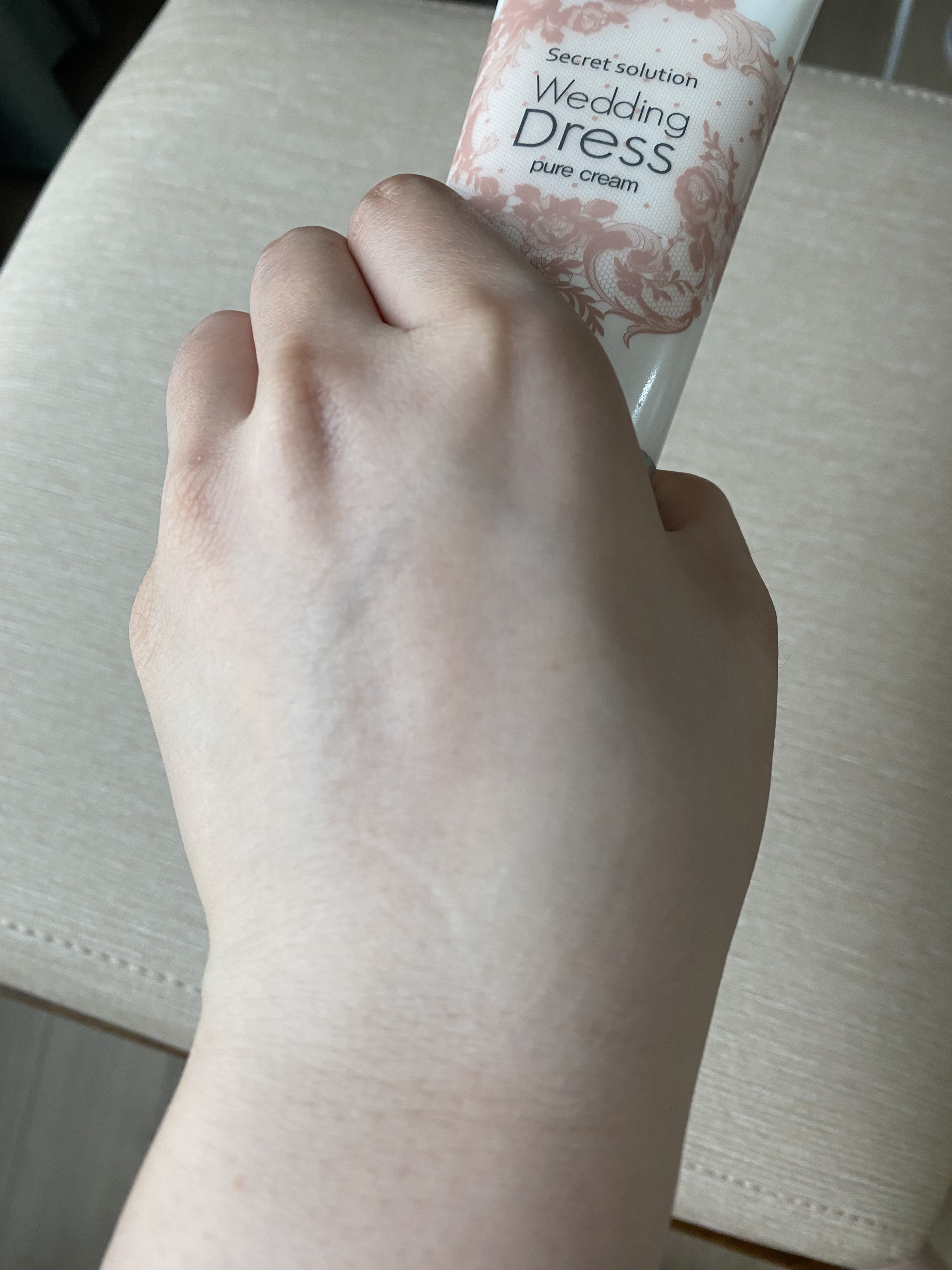 シークレットソルーションウェディングドレスピュアクリーム/It's skin/フェイスクリームを使ったクチコミ（2枚目）