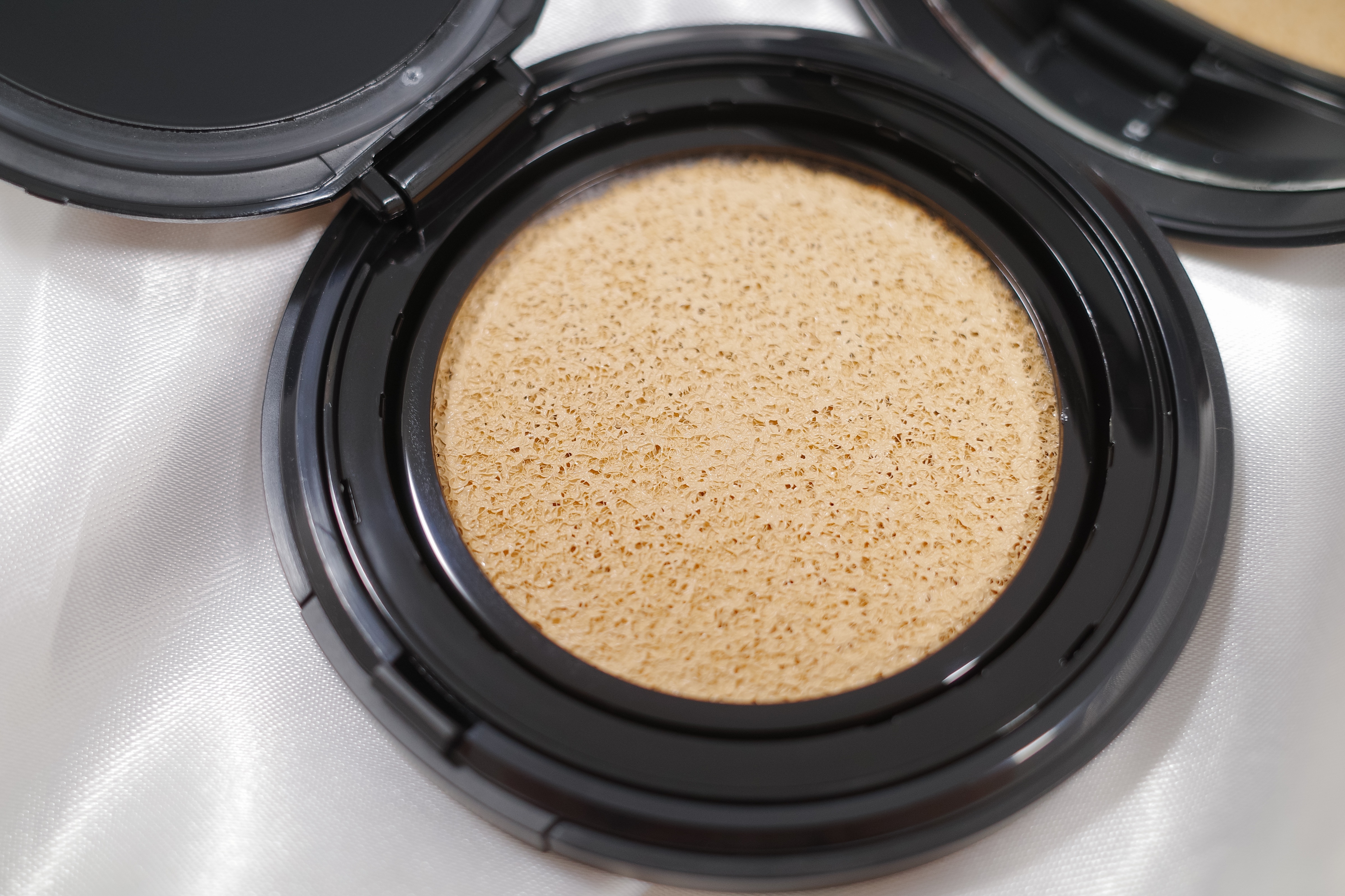 スタジオ フィックス ロングウエア クッション ファンデーション SPF 50/M・A・C/クッションファンデーションを使ったクチコミ（3枚目）