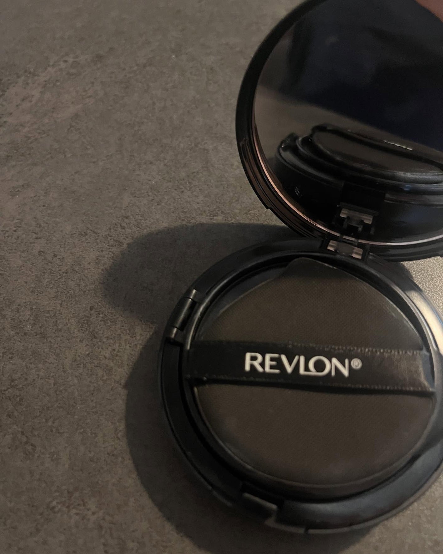 レブロン カラーステイ ロングウェア UV クッション ファンデーション/REVLON/クッションファンデーションを使ったクチコミ(3枚目)
