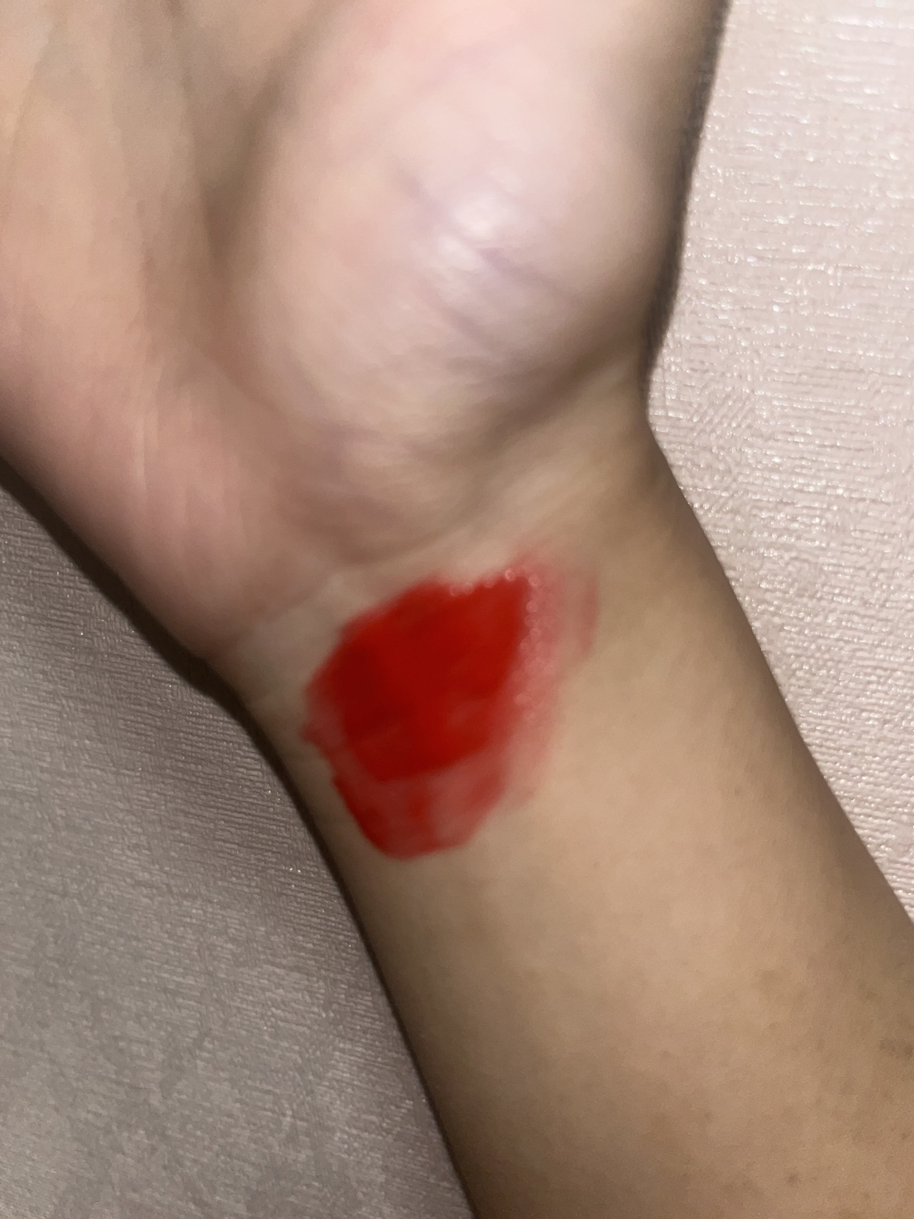 アピュー ジューシーパン ウォーターブラッシャー RD01 チェリーウォーター/A’pieu/リキッドチークを使ったクチコミ（2枚目）