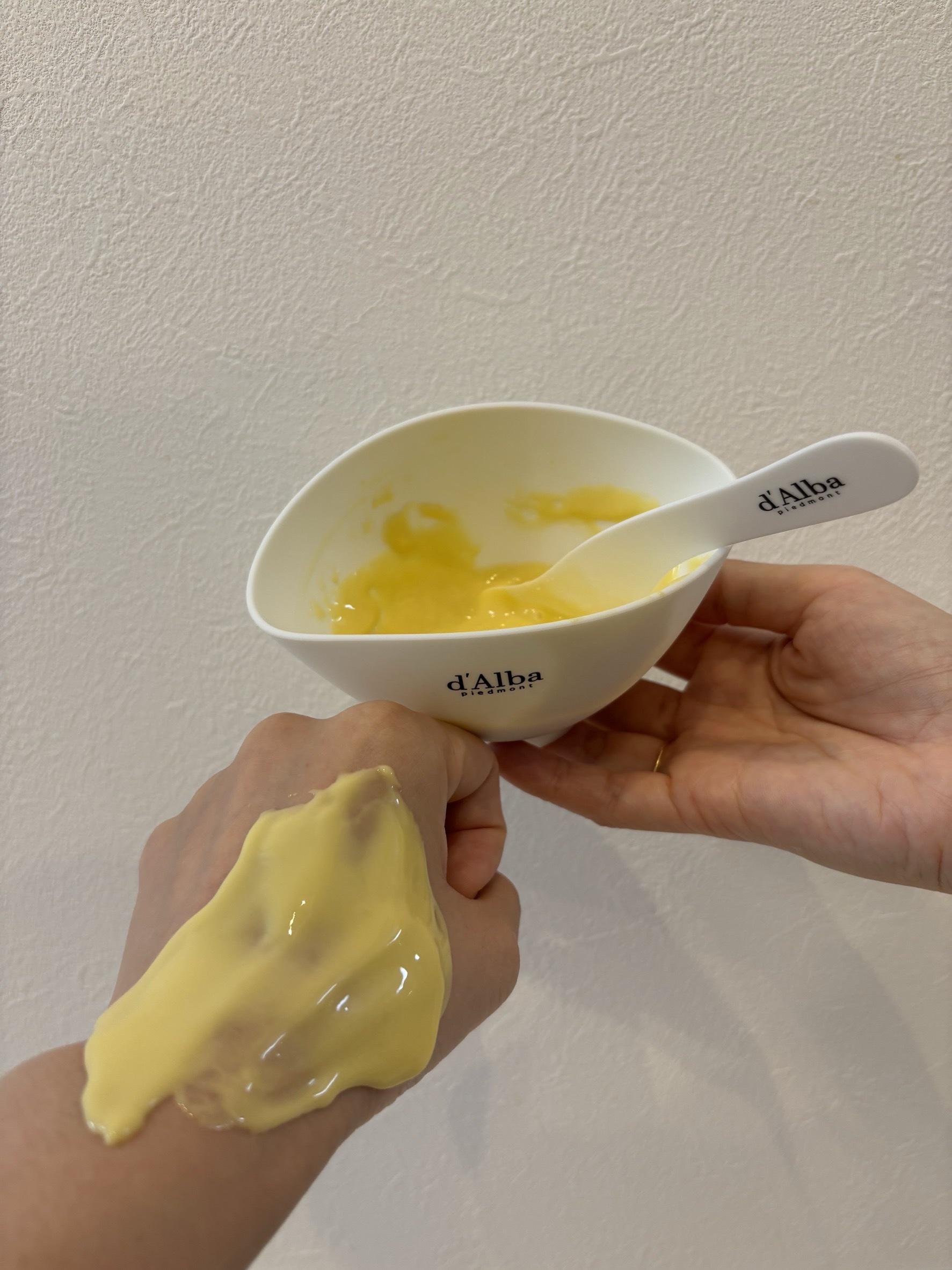 WHITE TRUFFLE SERUM & CREAM MODELING MASK/ダルバ/その他スキンケアを使ったクチコミ（3枚目）