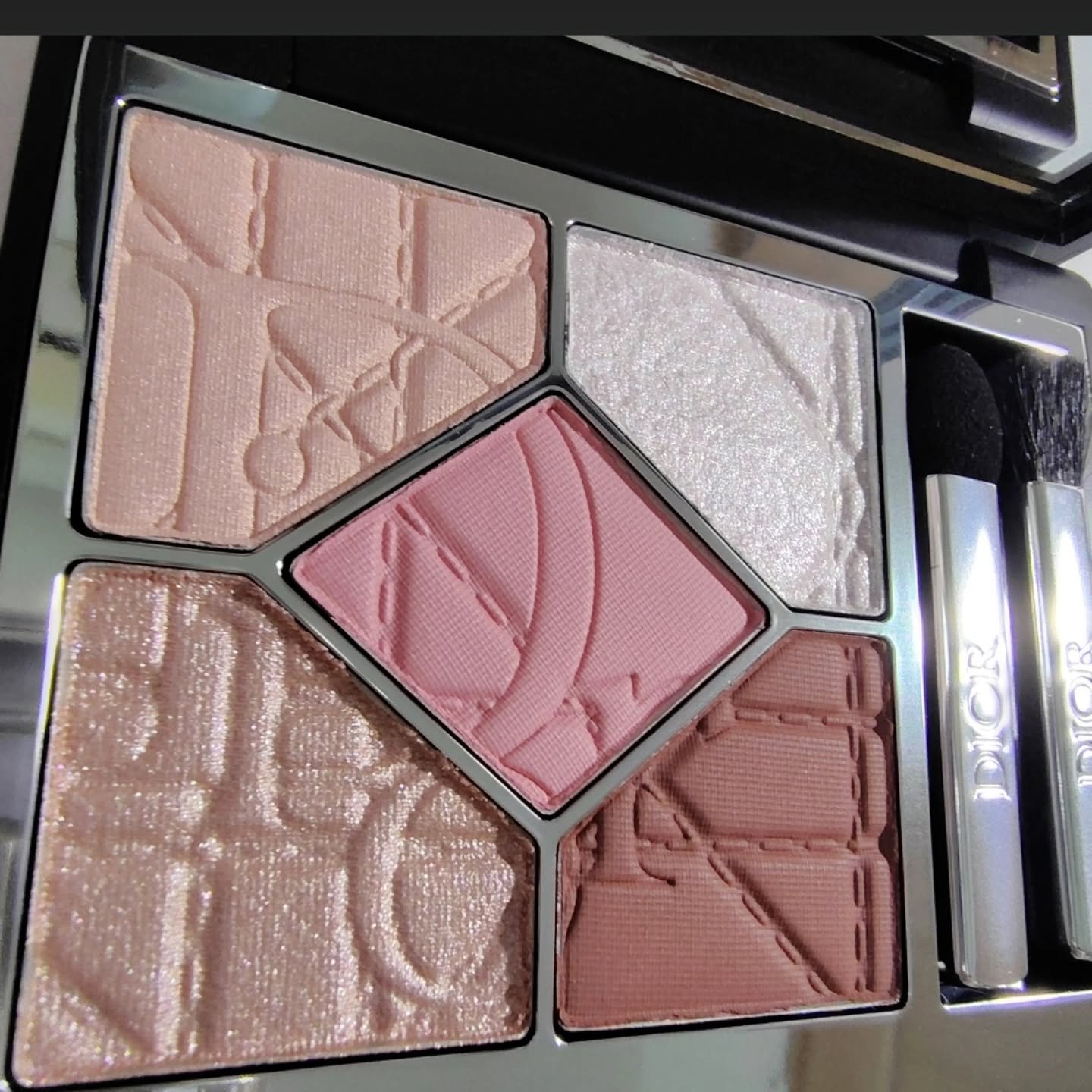 【旧】ディオールショウ サンク クルール（限定品）/Dior/アイシャドウを使ったクチコミ（2枚目）