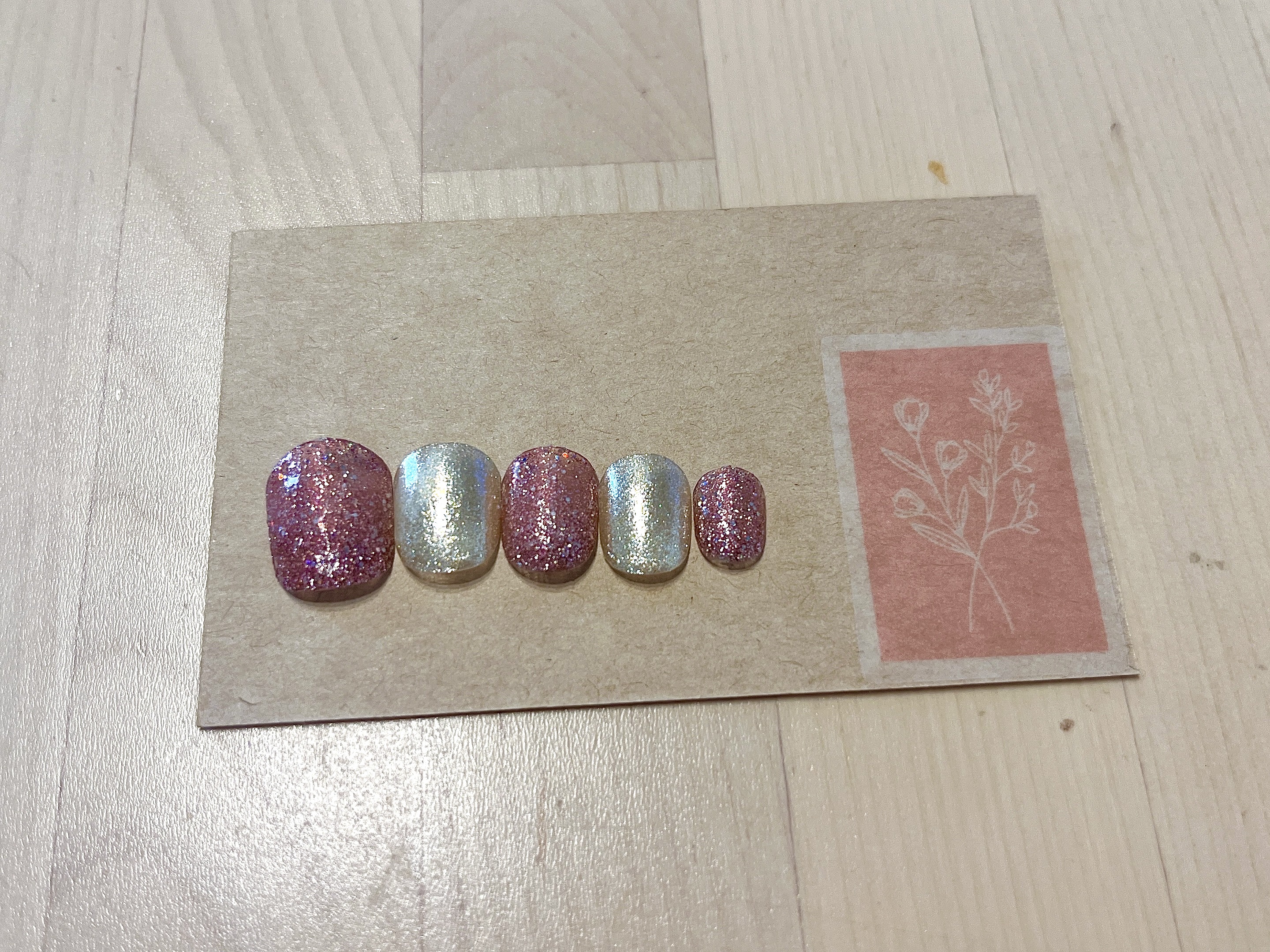 カラフルネイルズ/キャンメイク/マニキュアを使ったクチコミ（2枚目）