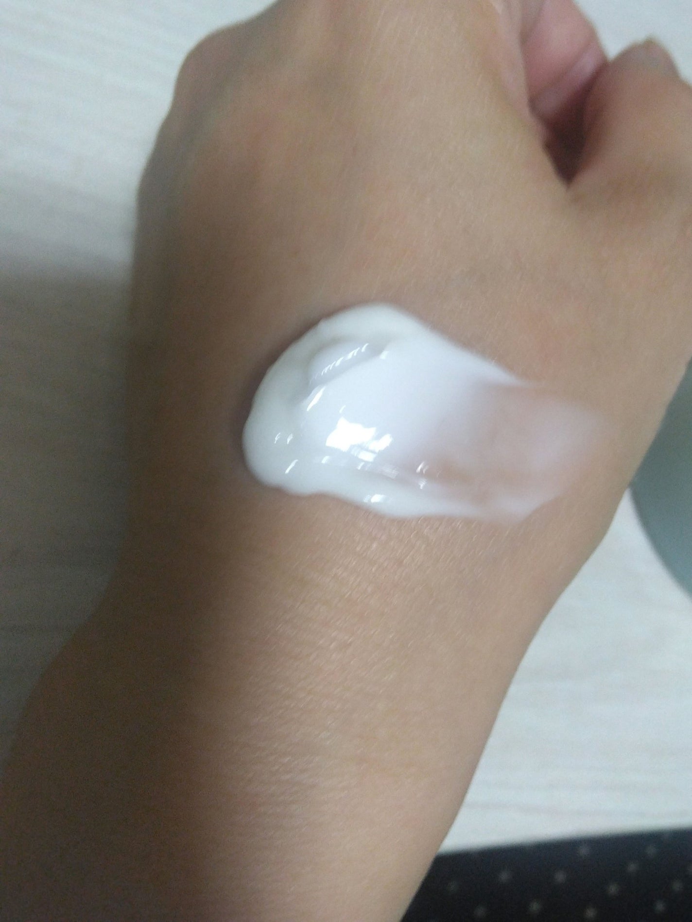 ホワイトニング エフフォーリア クリーム/IGNIS/フェイスクリームを使ったクチコミ(4枚目)