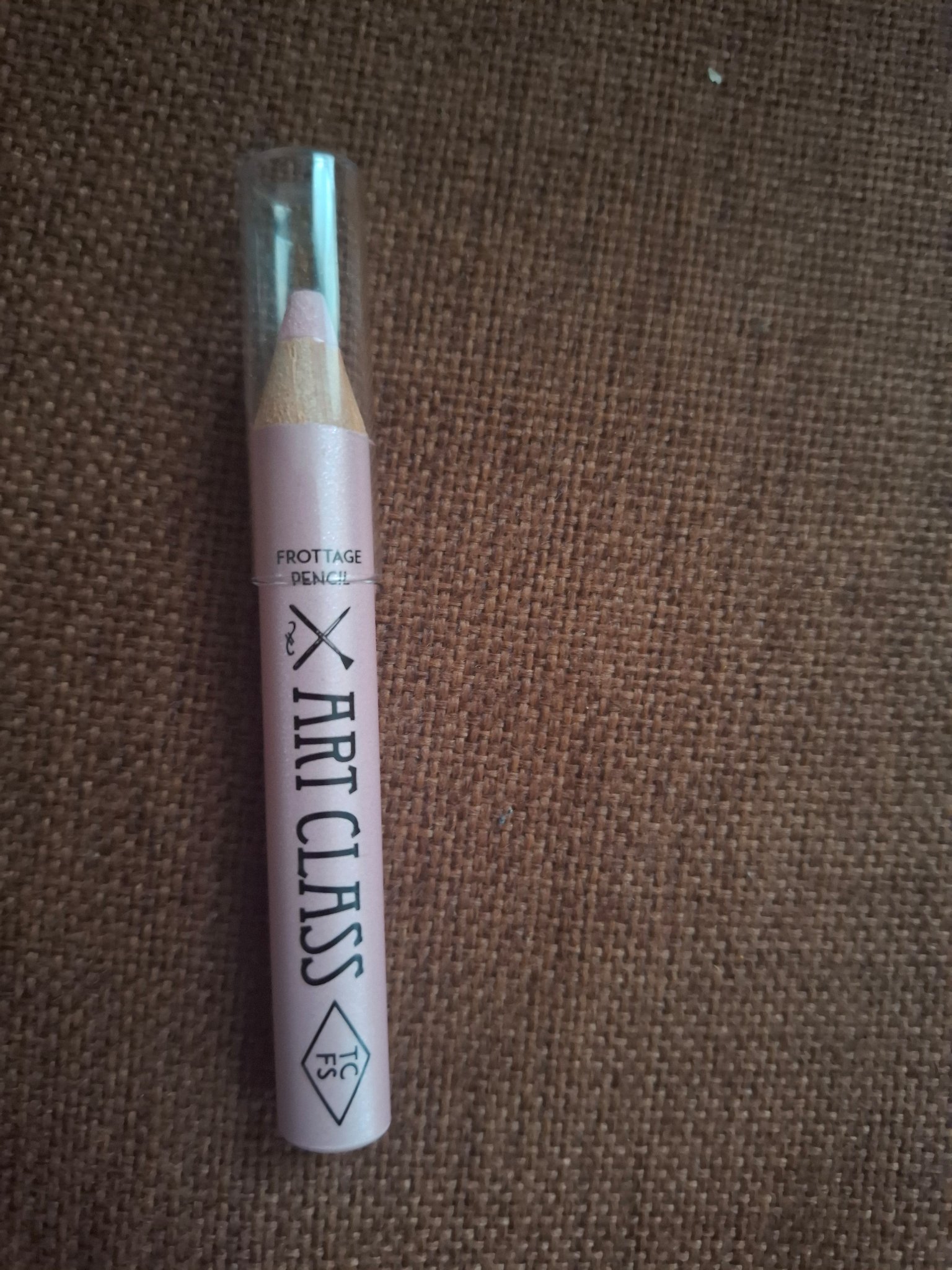 アートクラス フロッタージュペンシル #18 Frosty Lavender(フロスティラベンダー)/too cool for school/スティックアイシャドウを使ったクチコミ（1枚目）