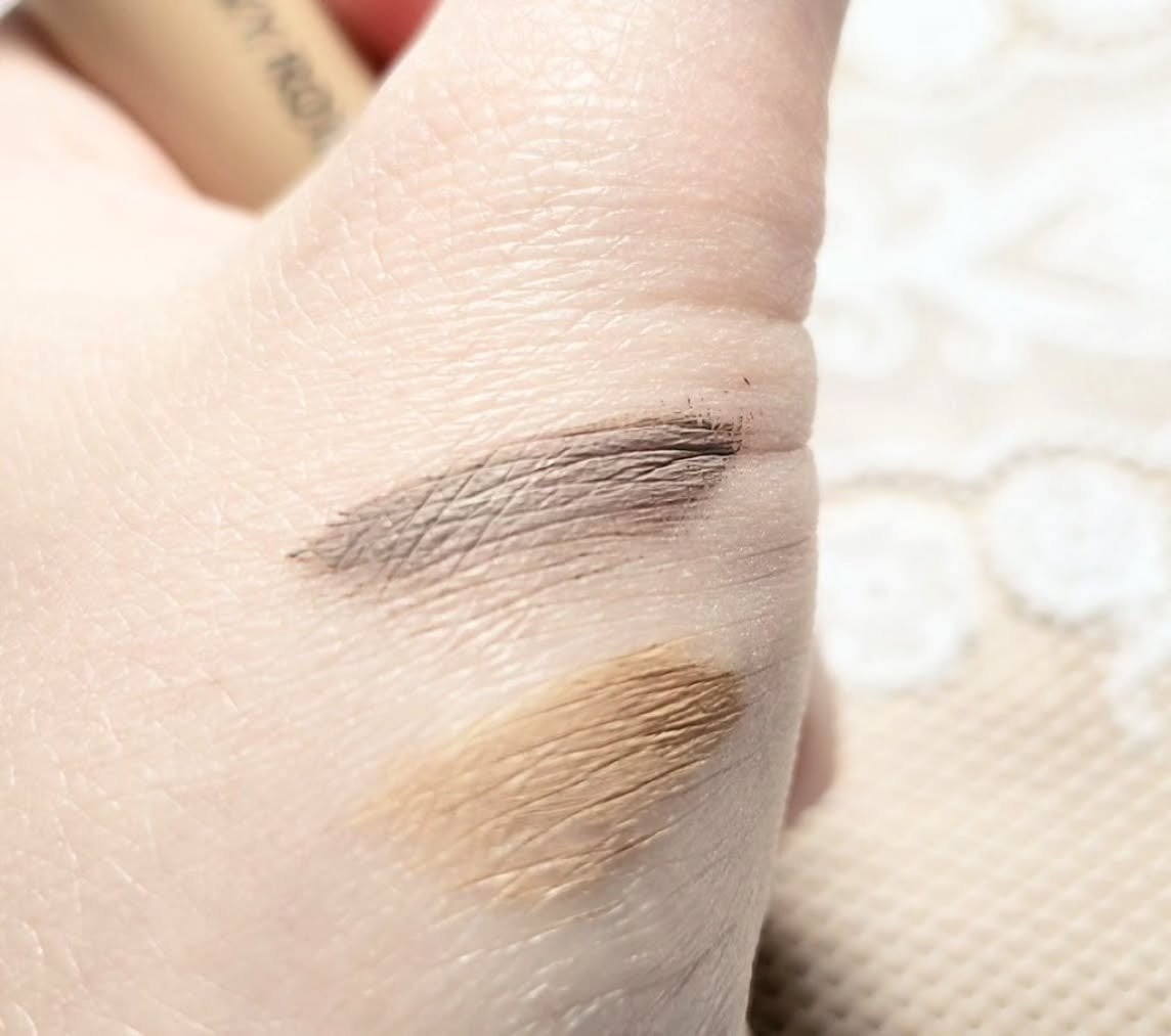 ヘビーローテーション カラーリングアイブロウEX/ヘビーローテーション/眉マスカラを使ったクチコミ(3枚目)