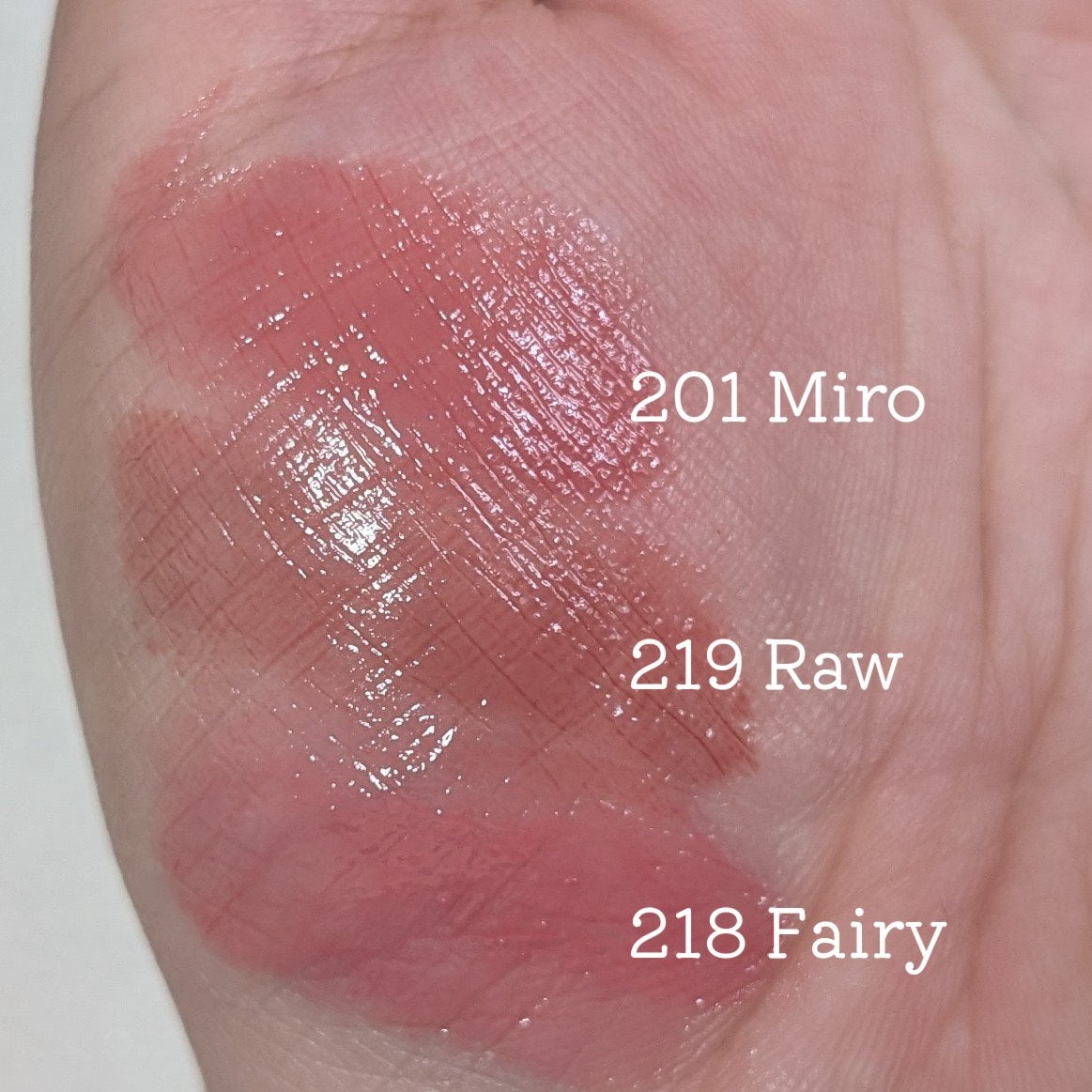 ボンディンググロウリップスティック/Laka/口紅を使ったクチコミ(3枚目)