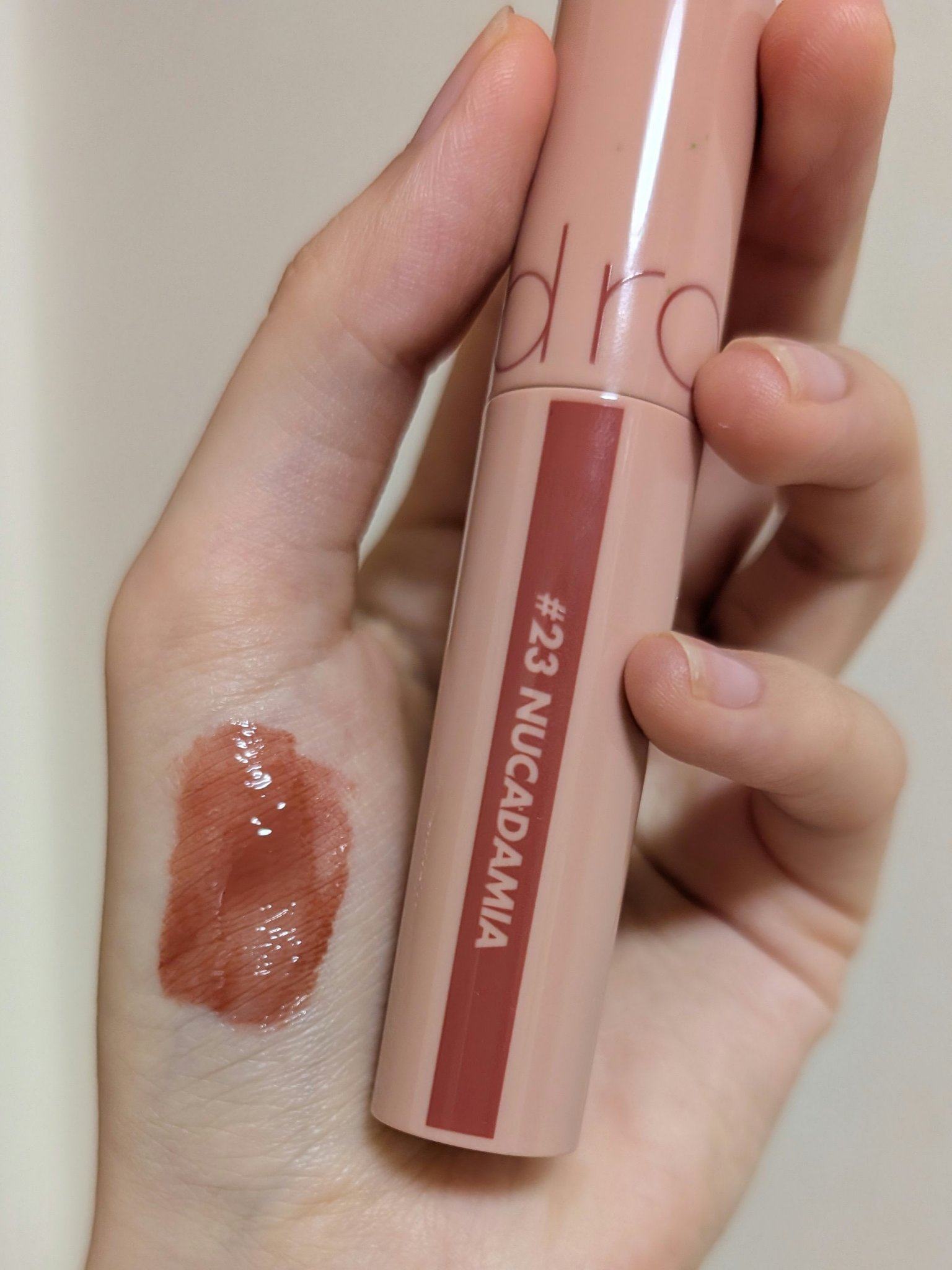 ジューシーラスティングティント/rom&nd/リップティントを使ったクチコミ（2枚目）