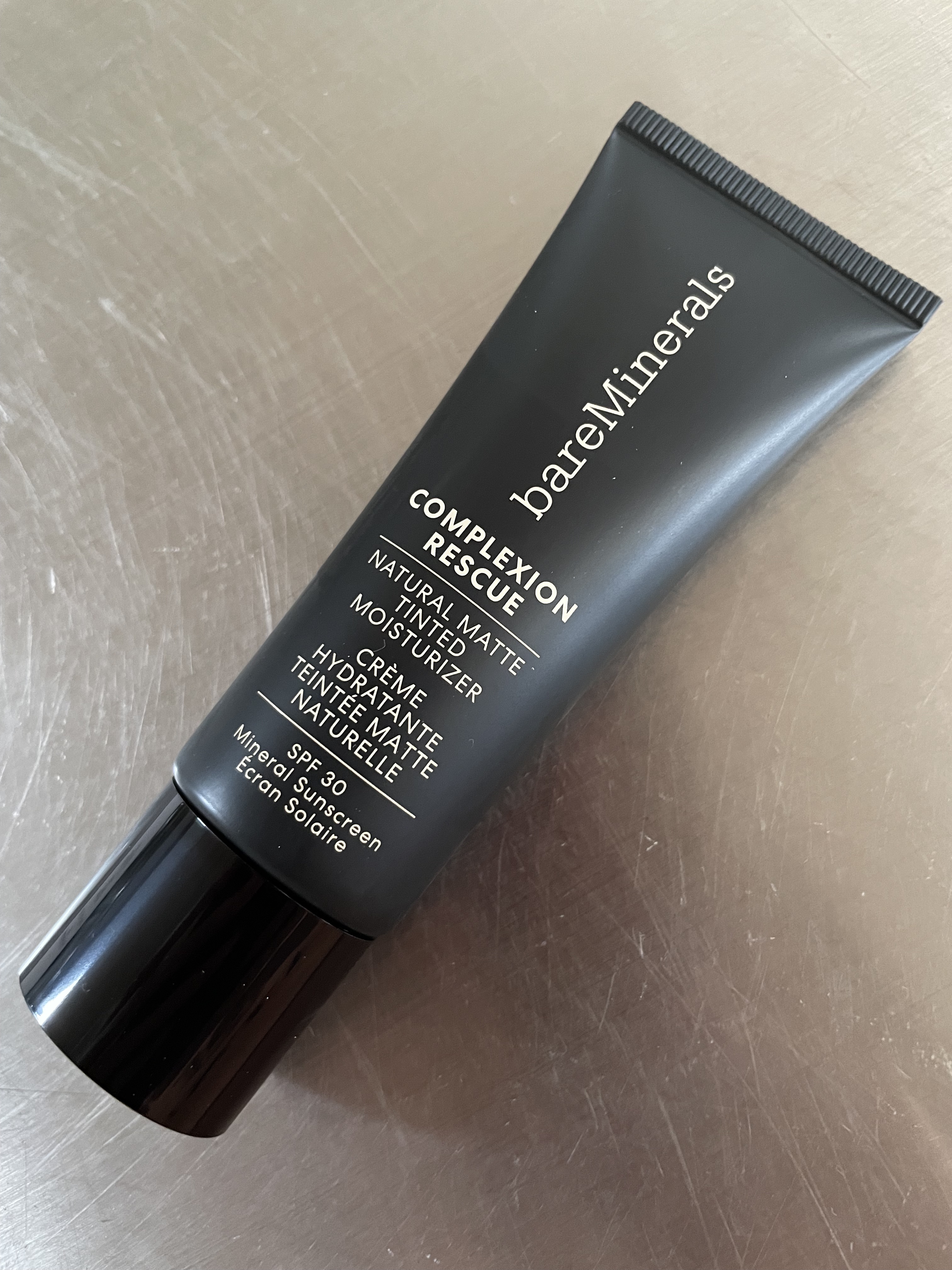 CR ナチュラル マット モイスチャライザー/bareMinerals/クリーム・エマルジョンファンデーションを使ったクチコミ（1枚目）