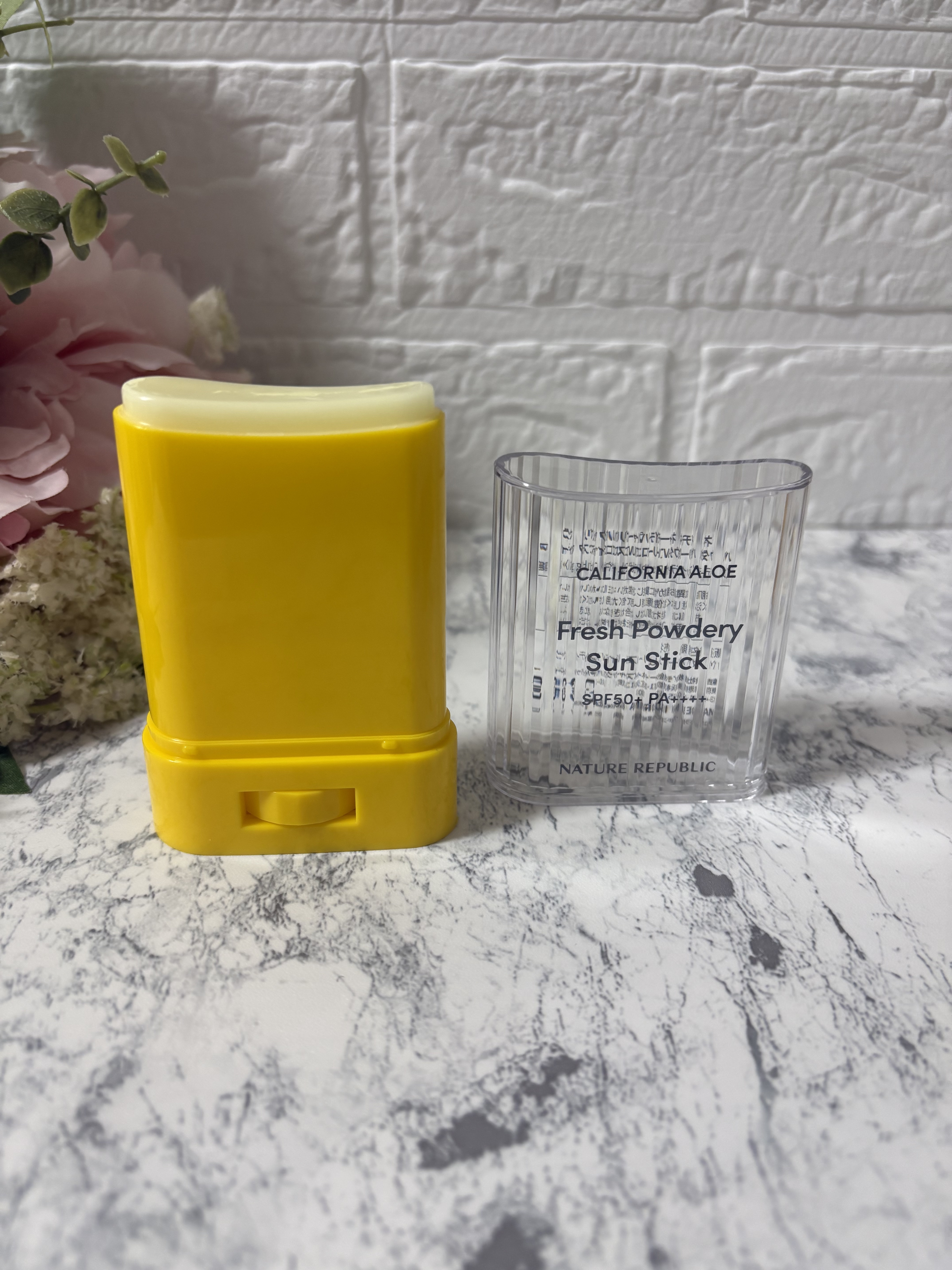 パウダリーUVアロエスティック/ネイチャーリパブリック/日焼け止めスティックを使ったクチコミ（2枚目）