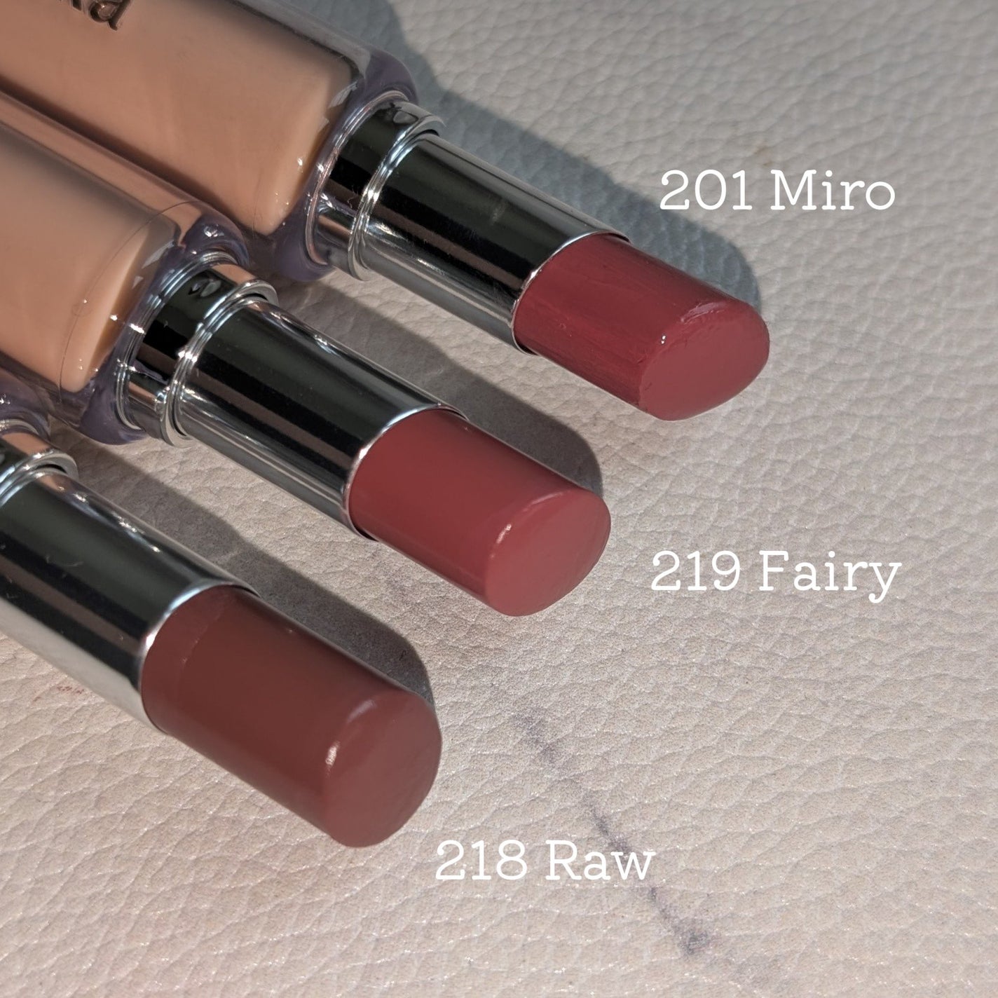 ボンディンググロウリップスティック/Laka/口紅を使ったクチコミ(2枚目)