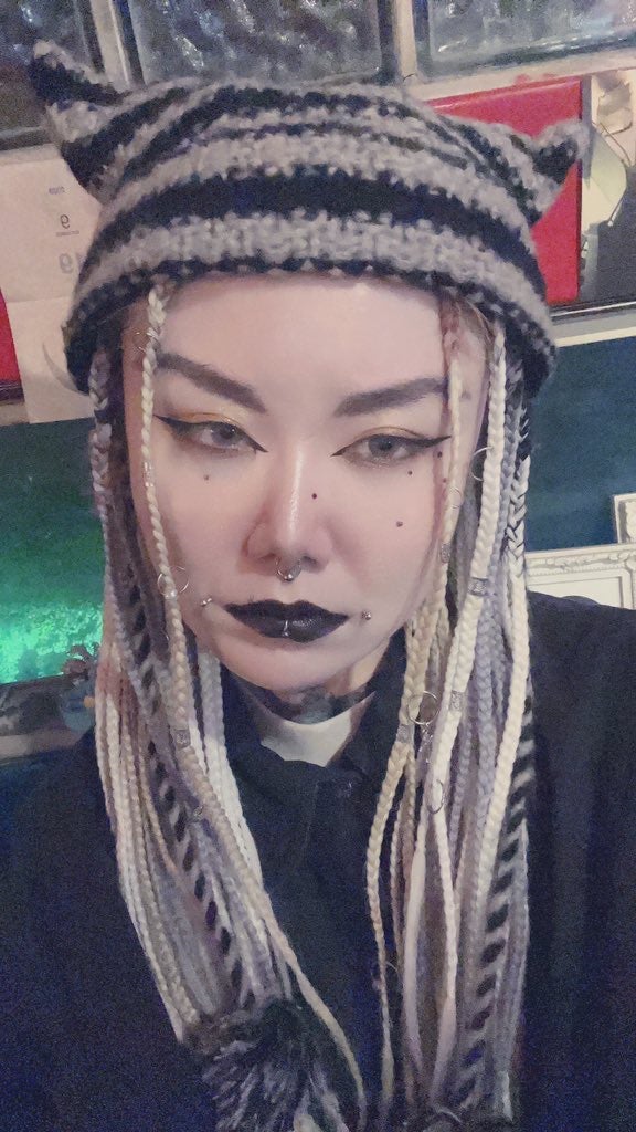 つくも on LIPS 「濃かったり薄かったり…いままでの髪型やメイクなど。※自撮り苦手..」(5枚目)