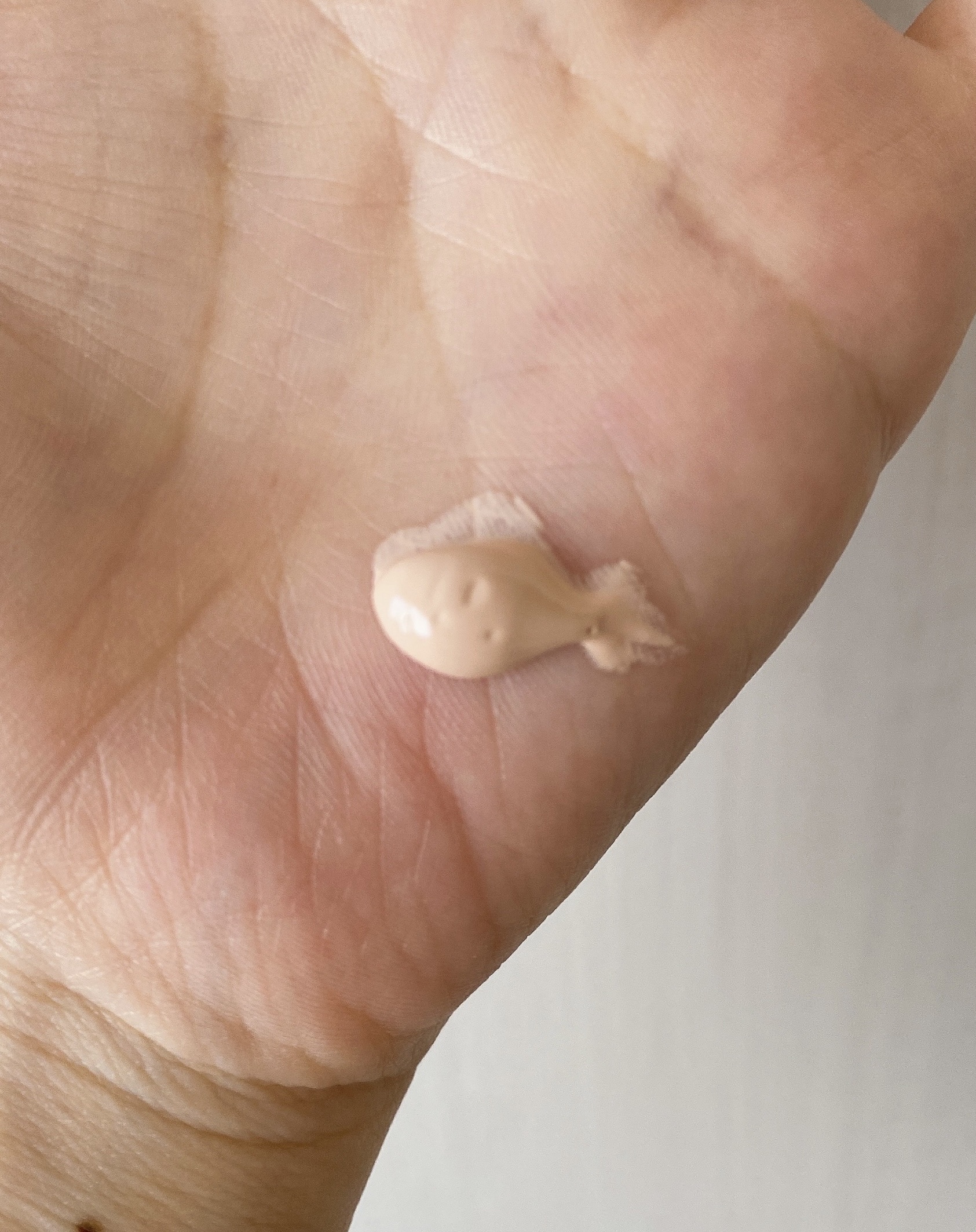 エリクシール ルフレ バランシング おしろいミルク Ｃ/エリクシール/乳液を使ったクチコミ（3枚目）