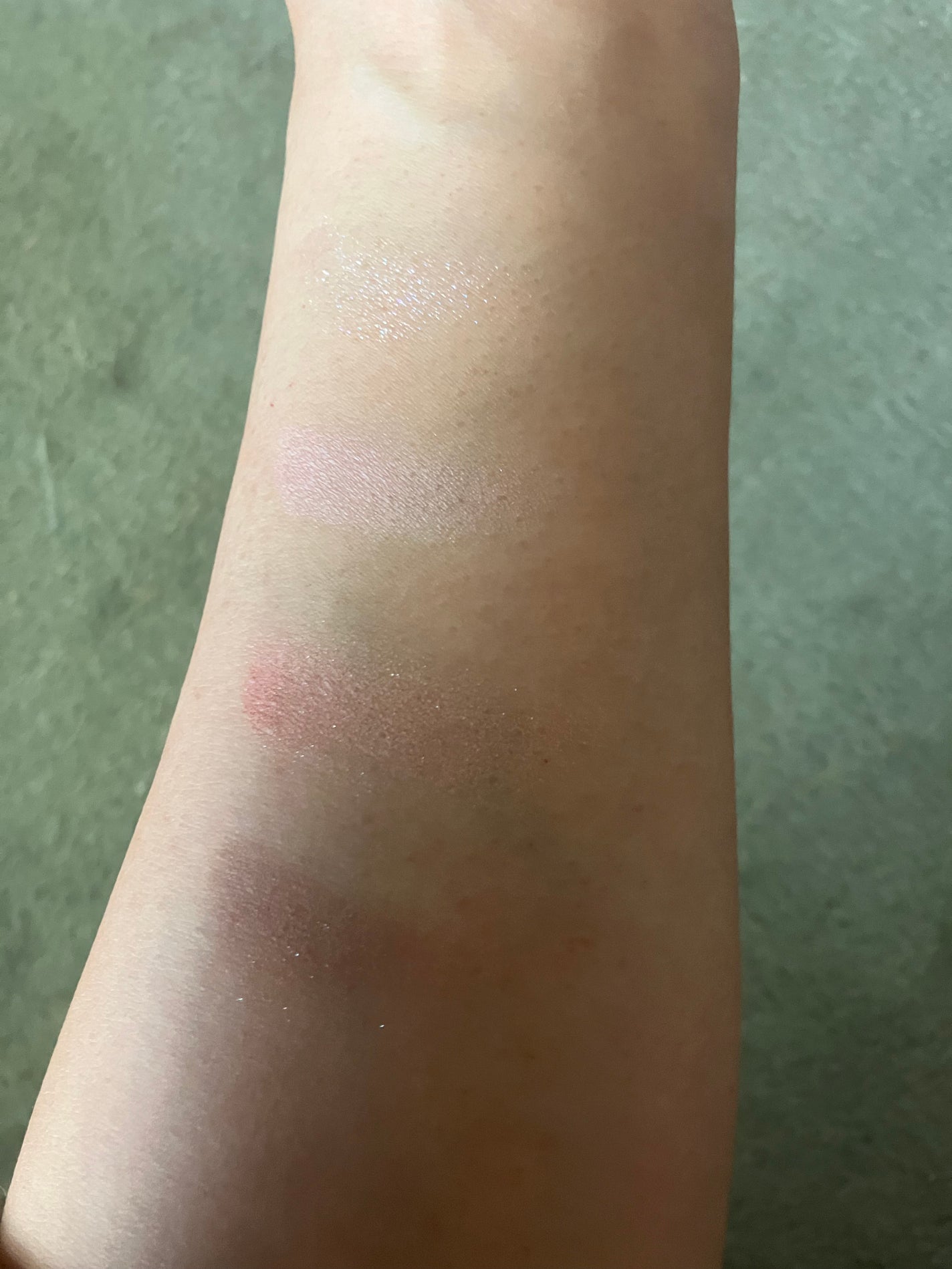 ペールトーンアイシャドウ/CEZANNE/アイシャドウを使ったクチコミ(3枚目)