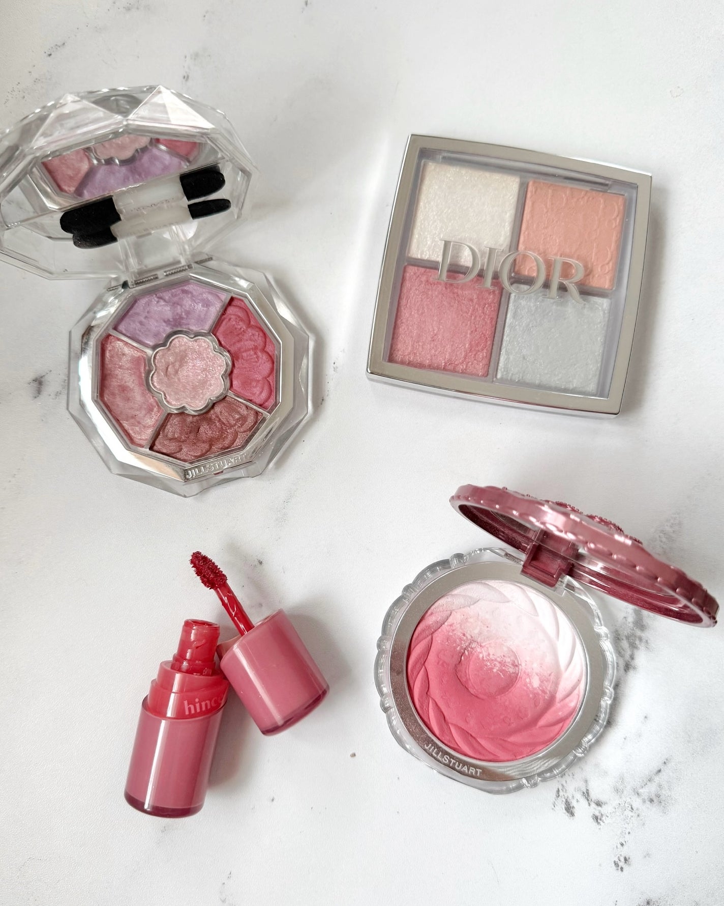 ☁️☁️☁️ on LIPS 「.  @jillstuartbeautyブルームクチュールアイ..」(1枚目)