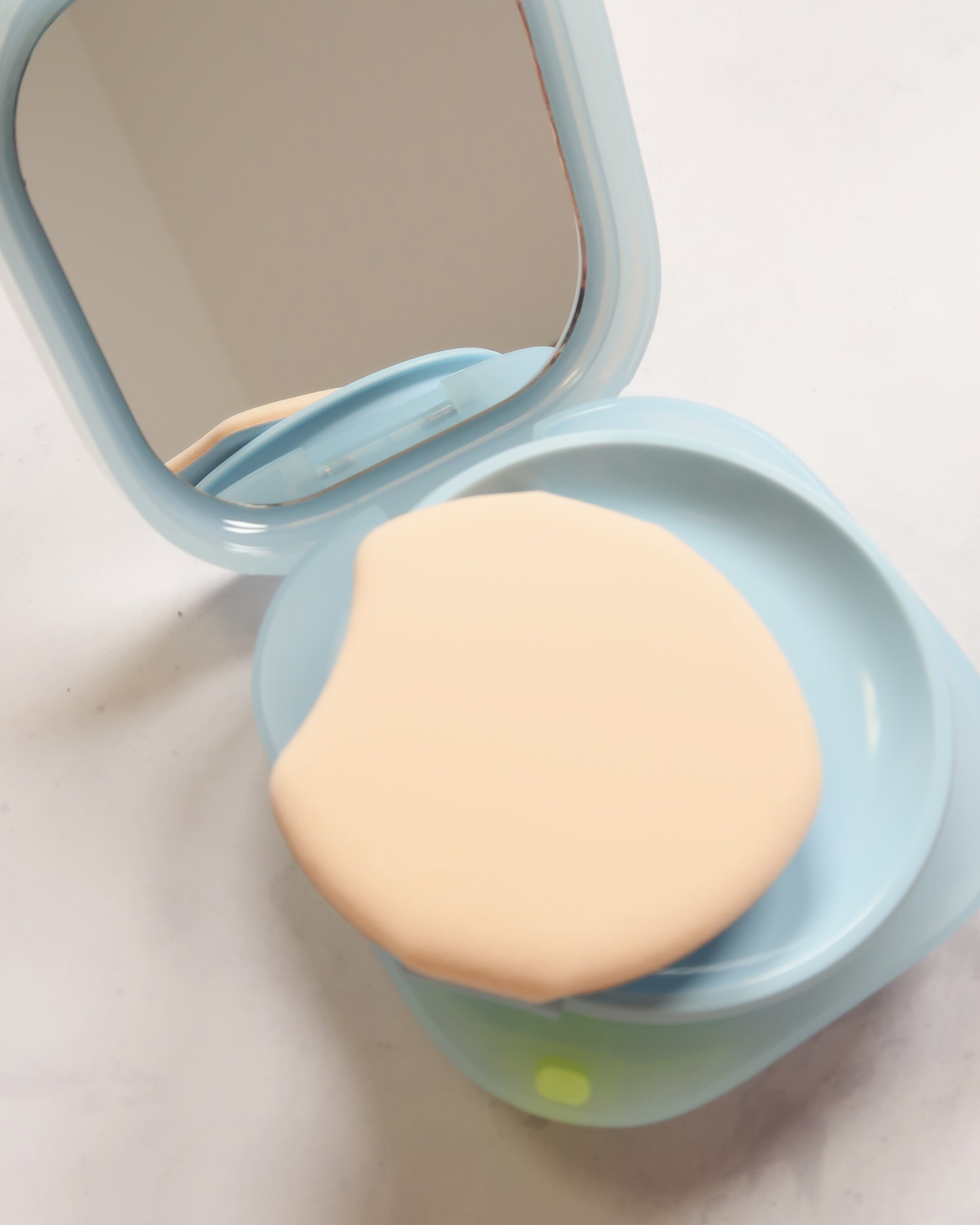 ラネージュ ネオクッション ミュイ ​/LANEIGE/クッションファンデーションを使ったクチコミ（2枚目）